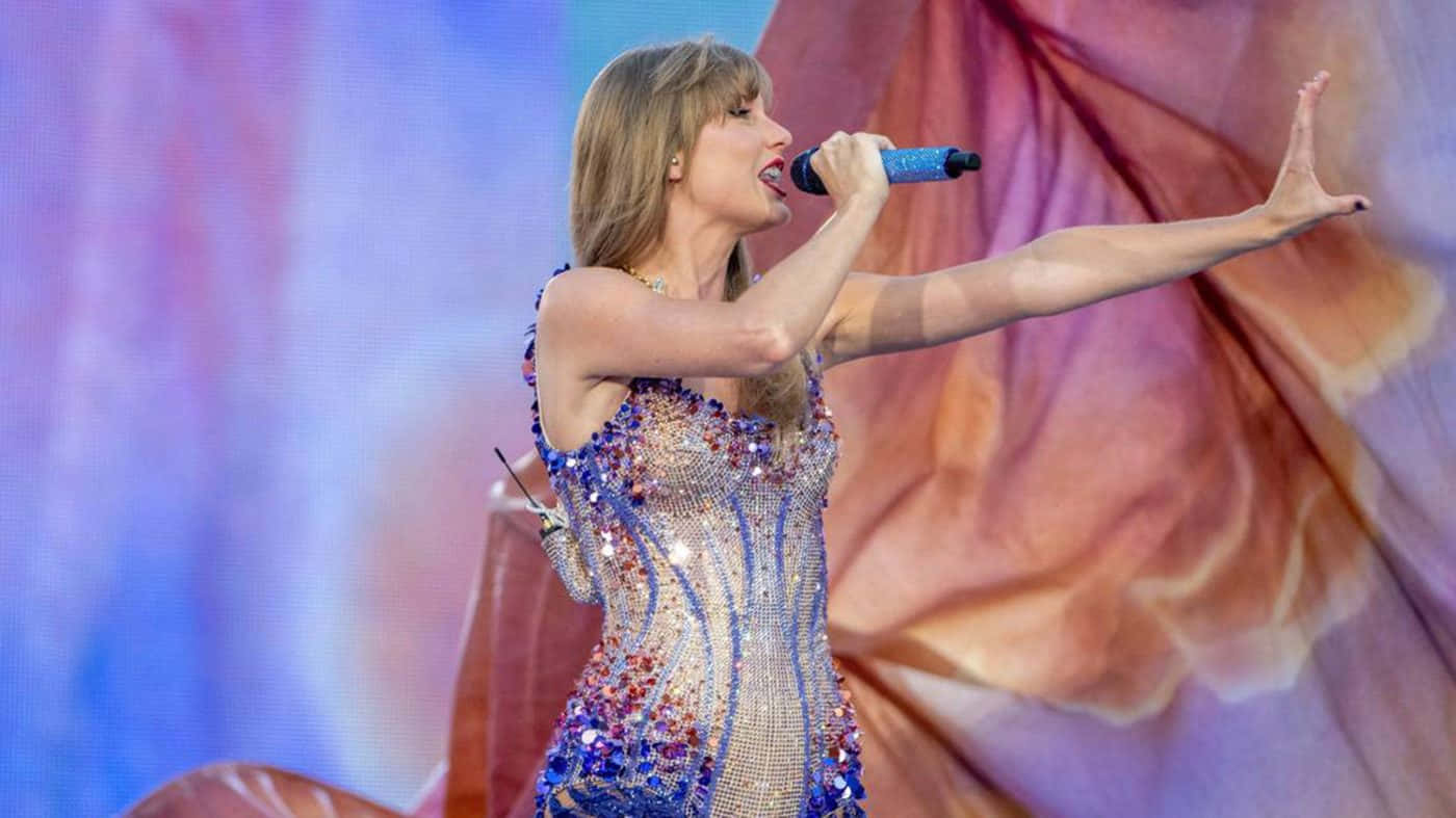 Singer Performance Sparkling Dress Background
