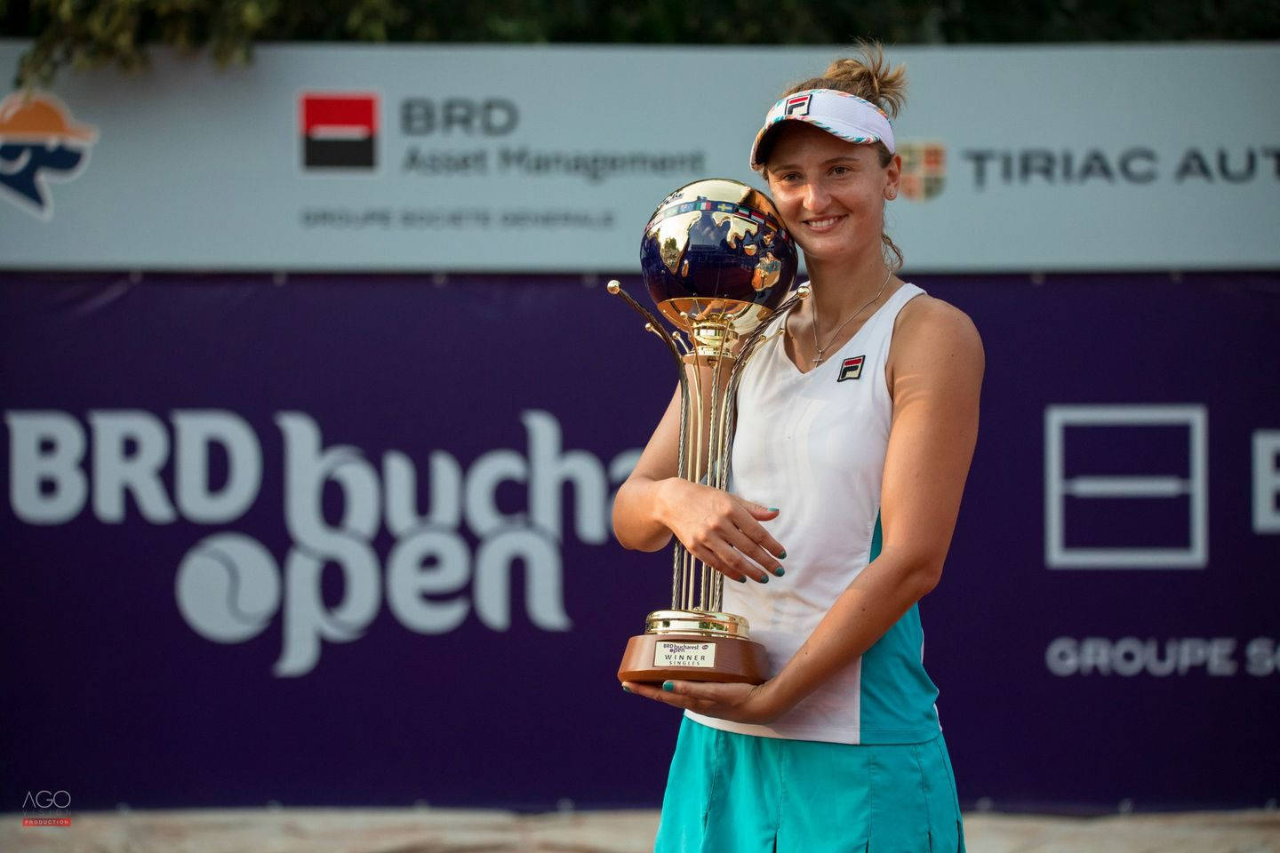 Singles And Doubles Trophy Irina-camelia Begu Background