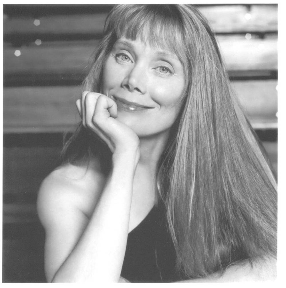 Sissy Spacek - An Iconic Star Of The Movie World Background