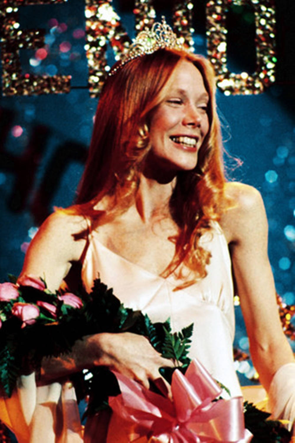 Sissy Spacek Supernatural Horror Movie Carrie Background