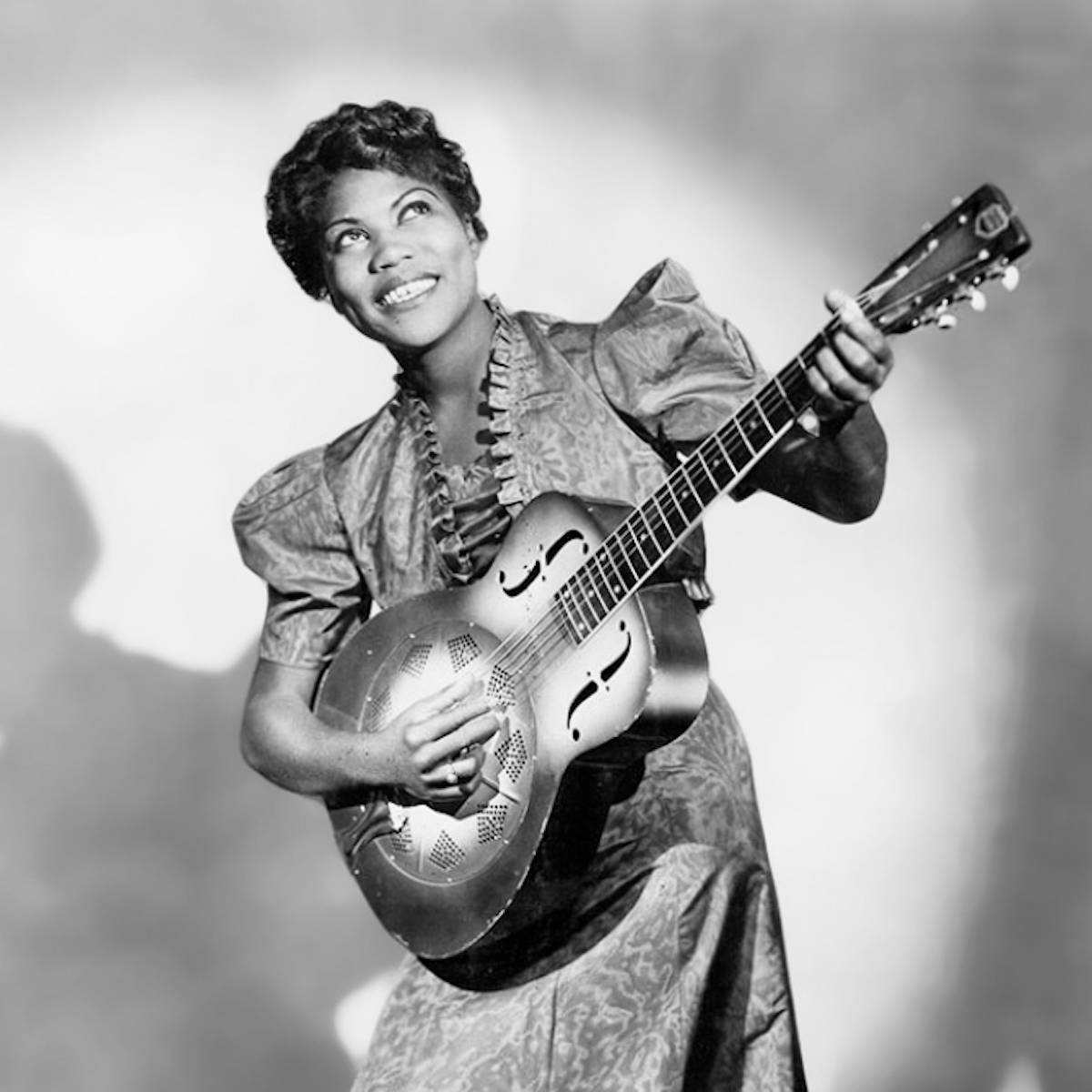 Sister Rosetta Tharpe Happy Black And White Photo Background