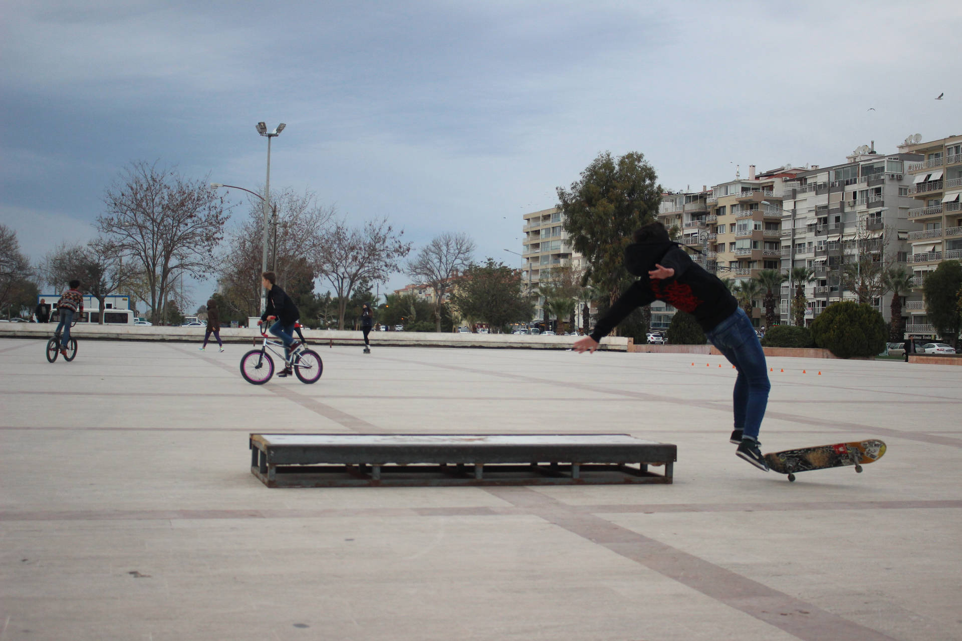 Skateboard Fall Off Background