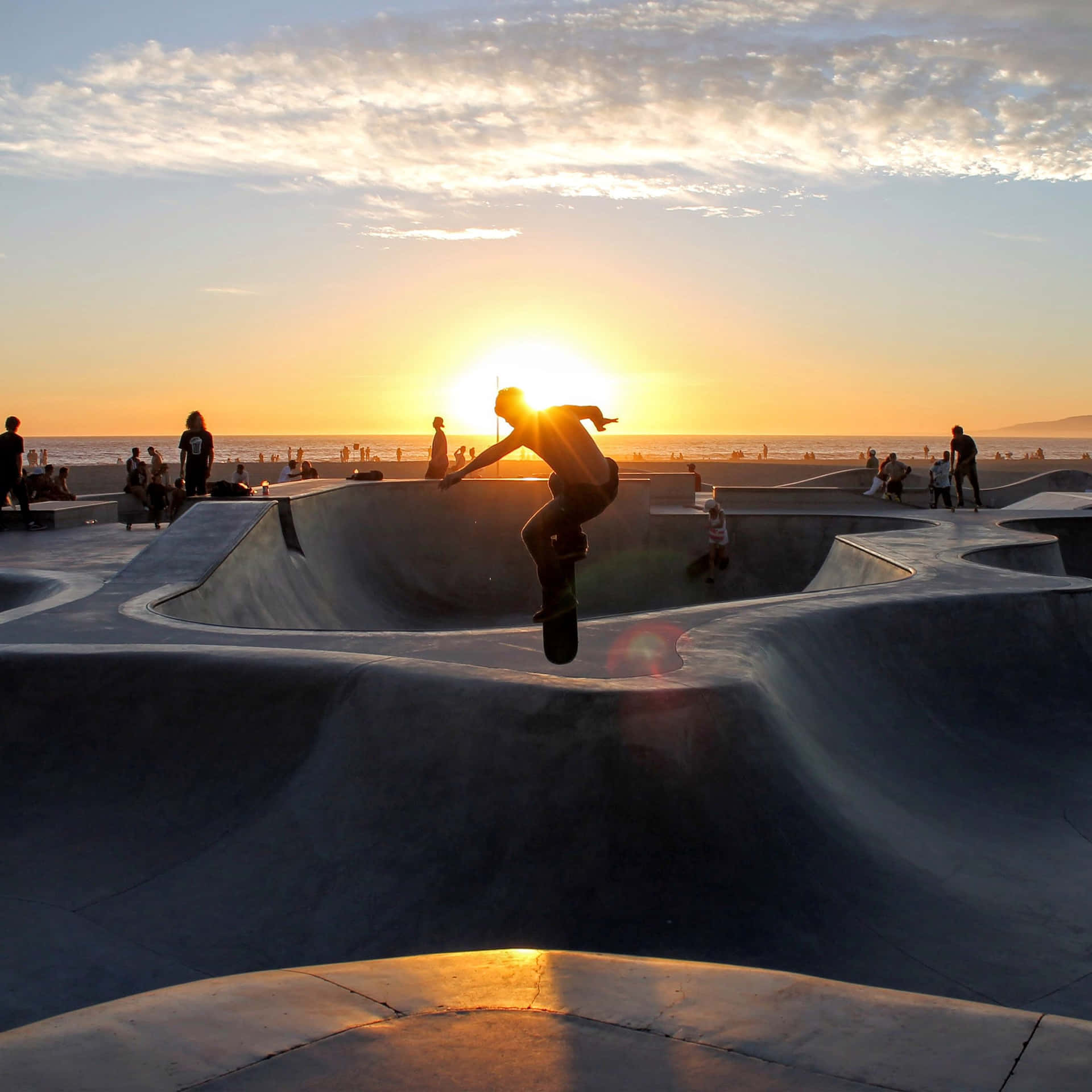 Skateboarder Sunset Silhouette Skatepark Background