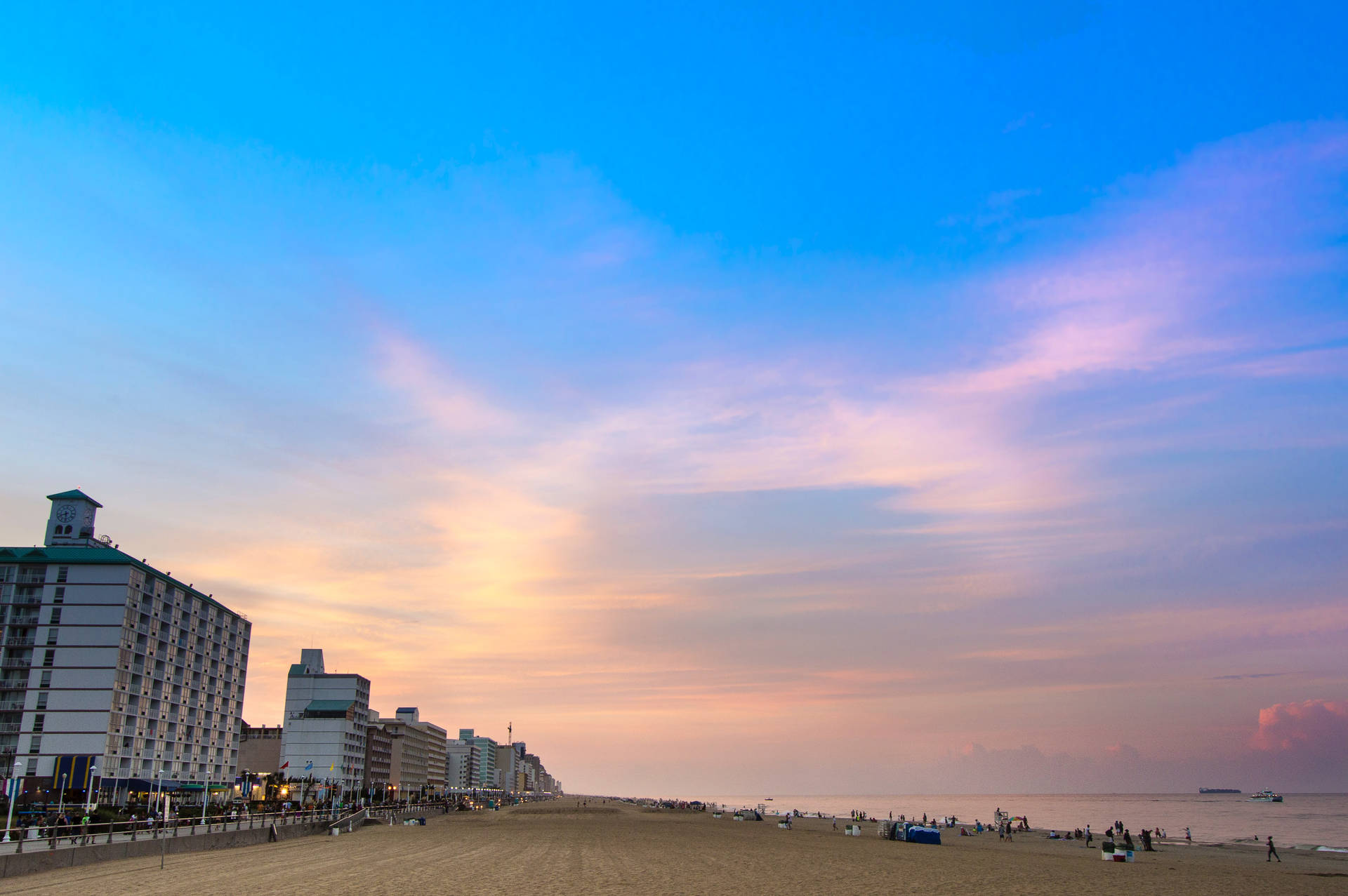 Sky Above Virginia Beach Background