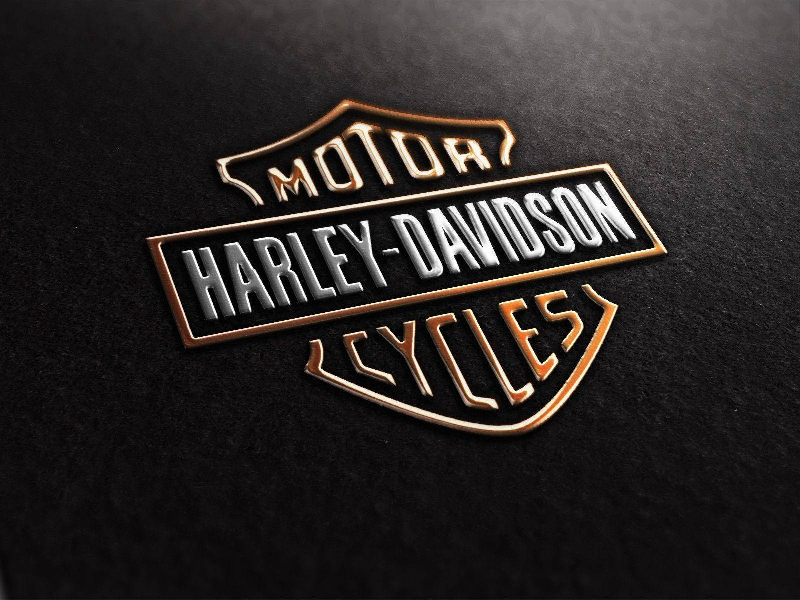 Sleek Gold Harley Davidson Logo