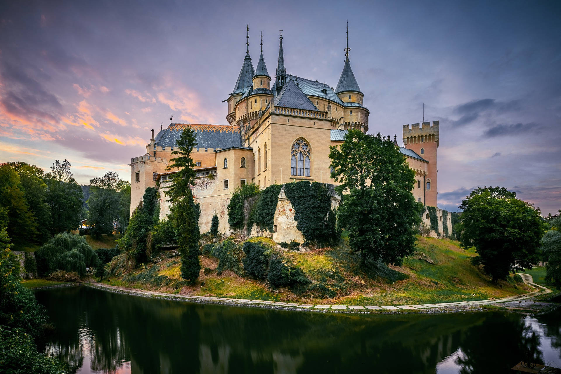 Slovakia Castle Of Spirits Background