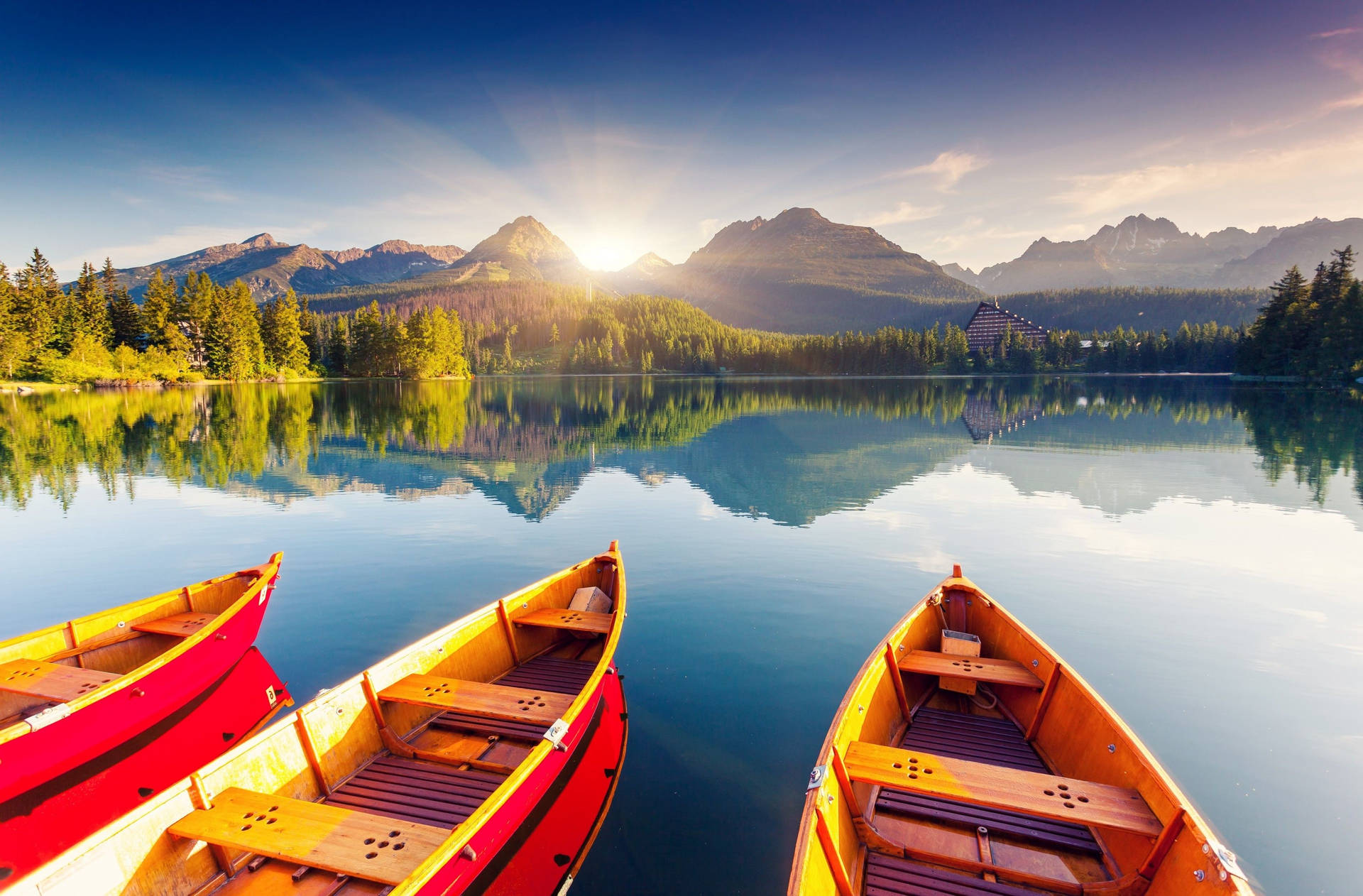 Slovakia Sea And Mountain Background