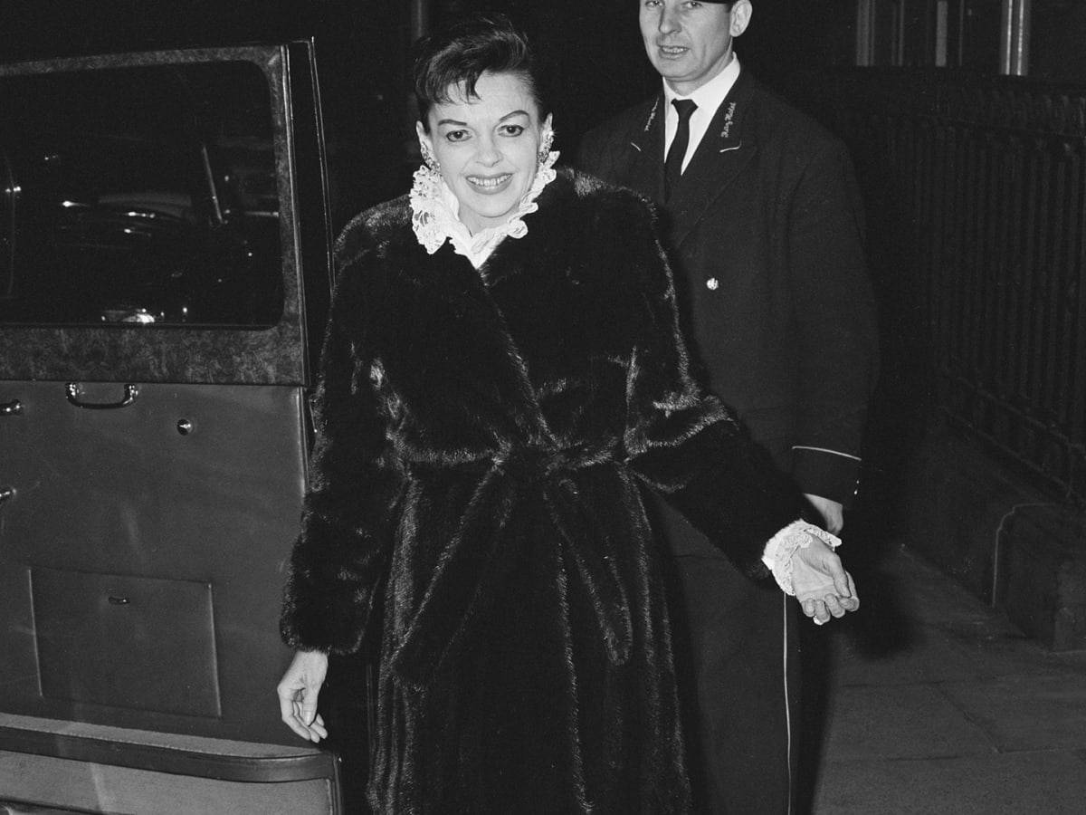 Smiling Hollywood Actress Judy Garland