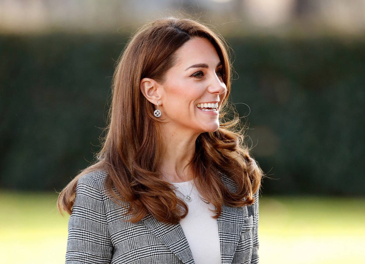 Smiling Kate Middleton Side-view Background