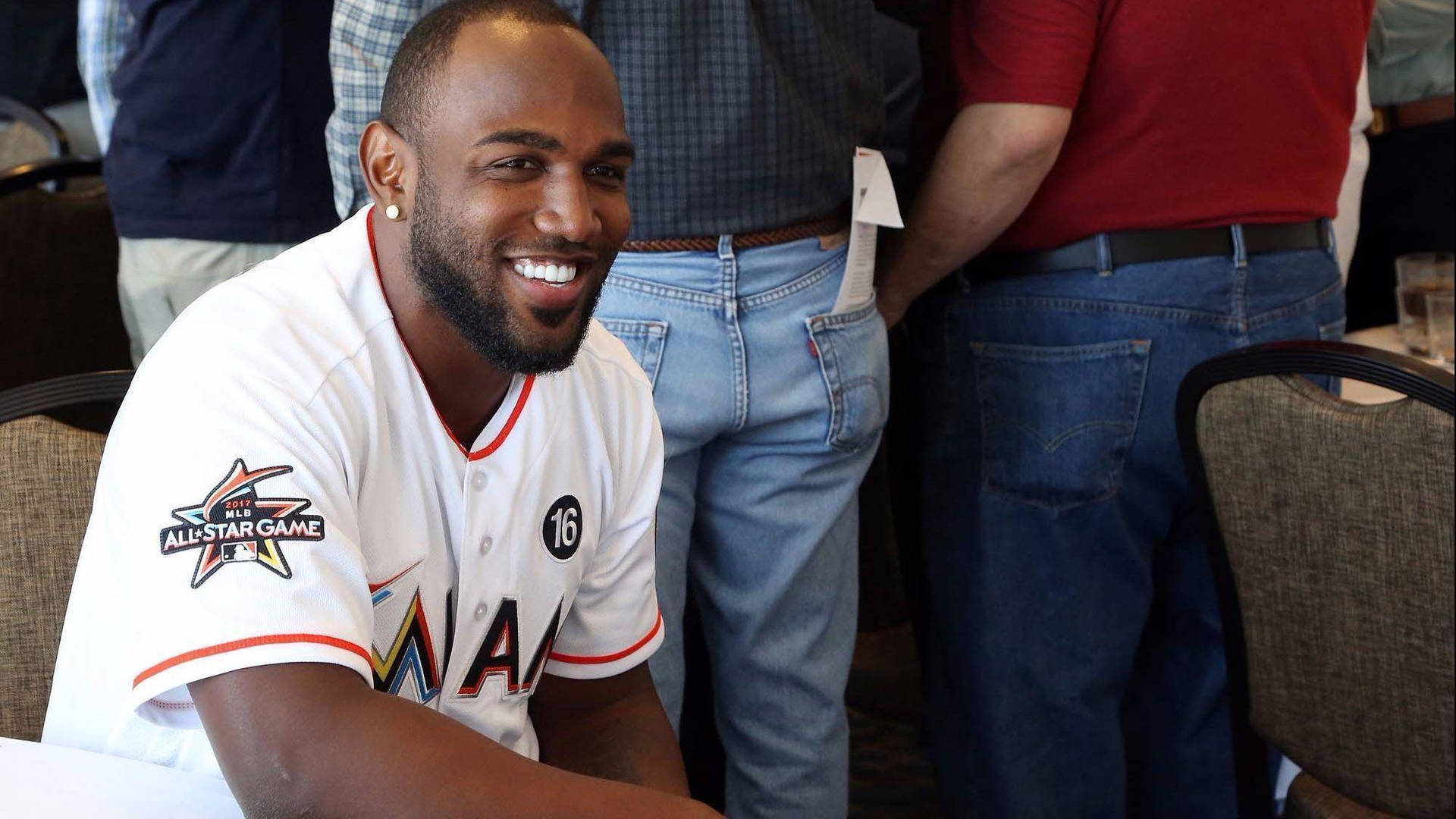 Smiling Marcell Ozuna Background