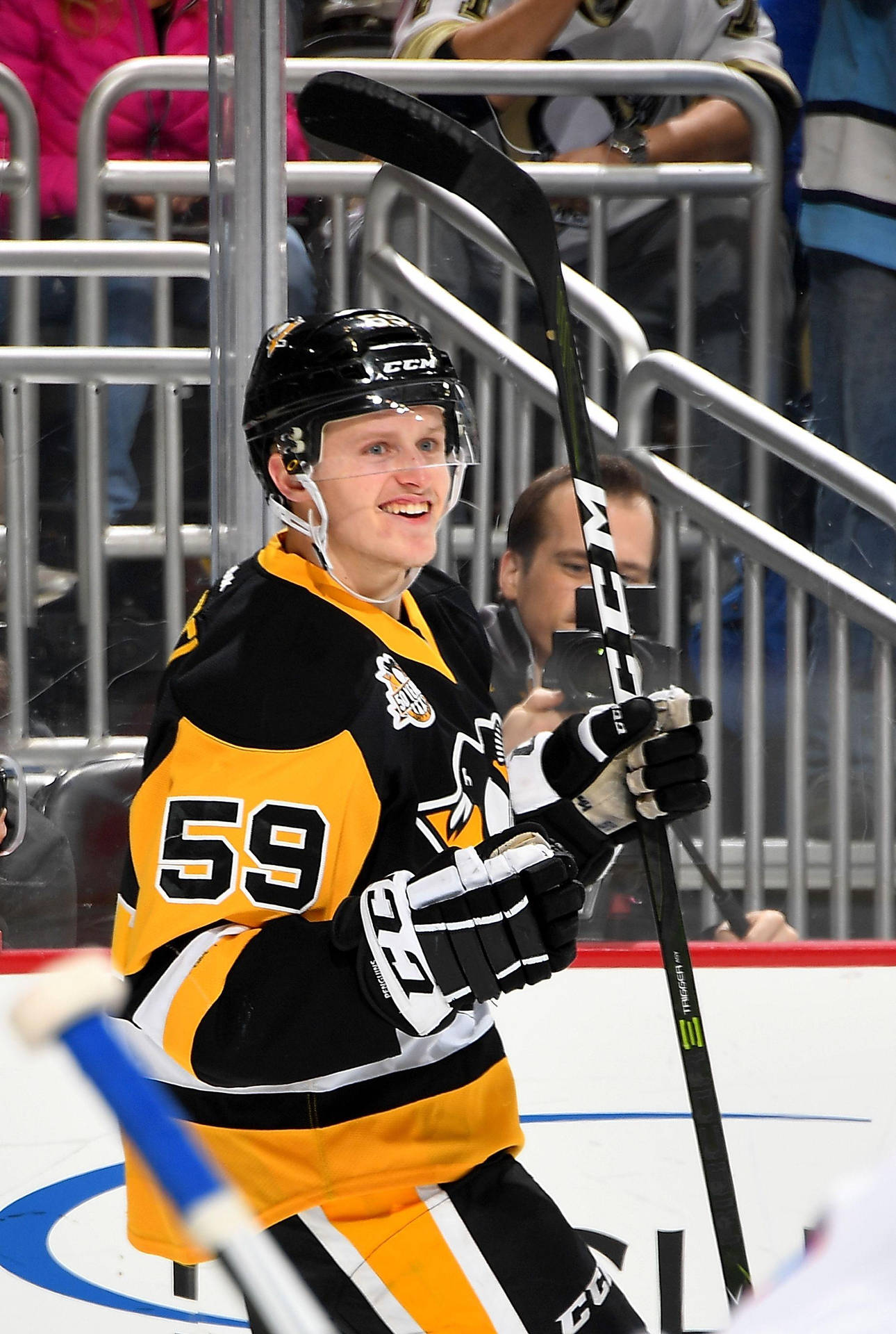 Smiling Nhl Player Jake Guentzel Background