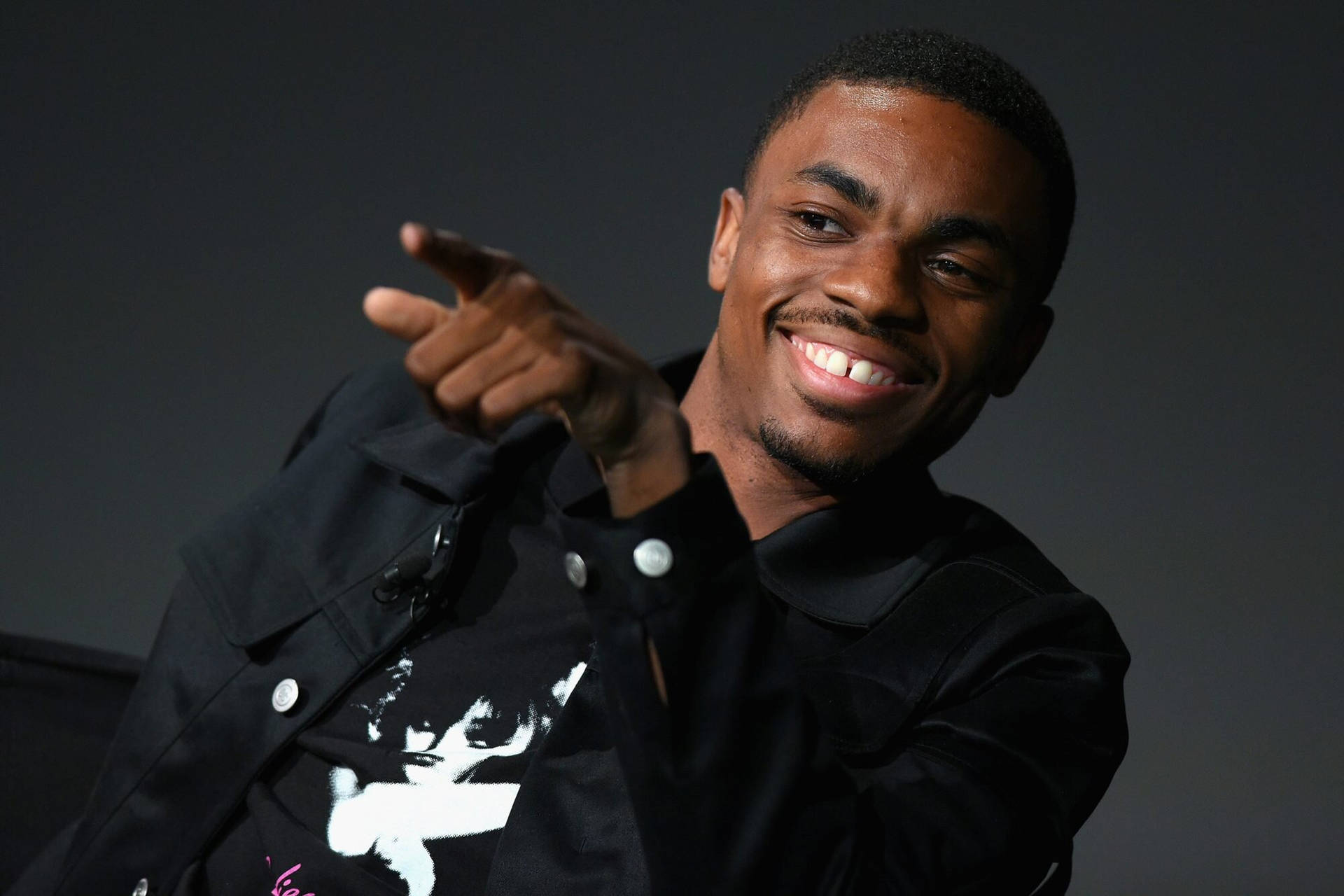 Smiling Vince Staples Background