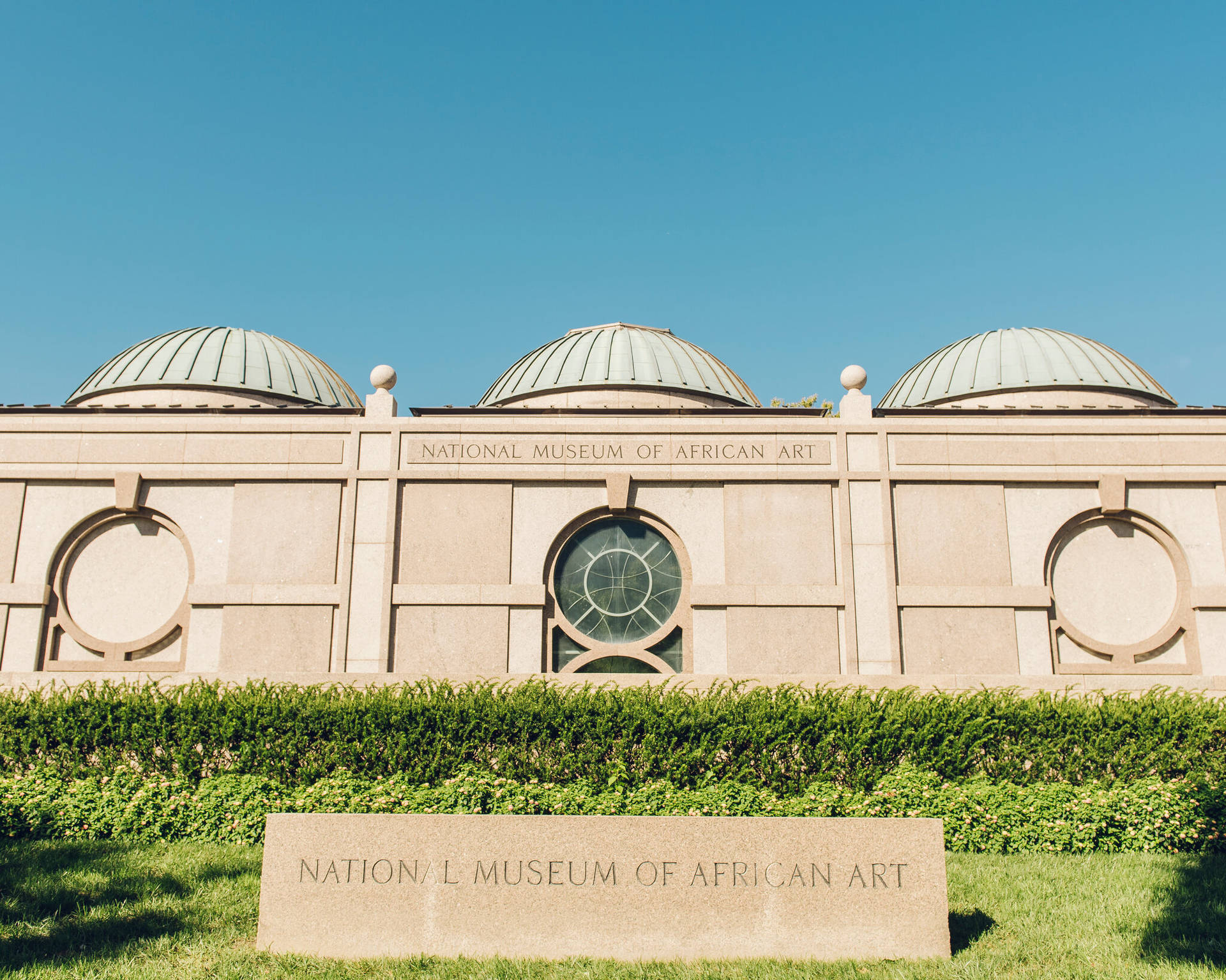 Smithsonian Museum Of African Art Background