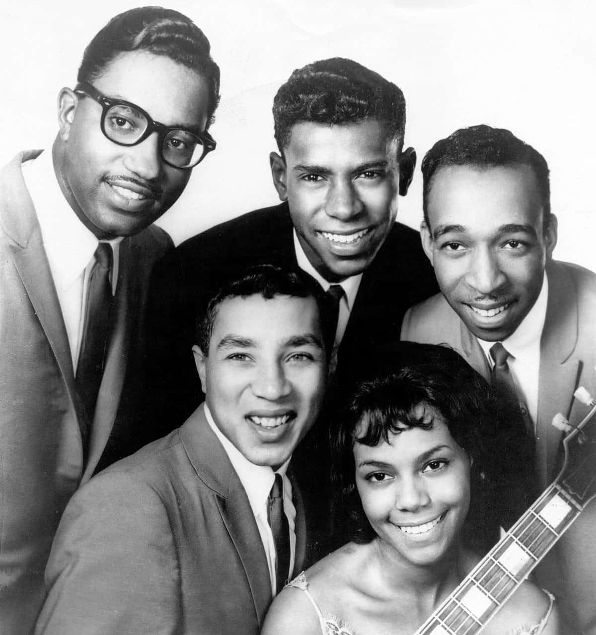Smokey Robinson And The Miracles Greyscale Photo Background