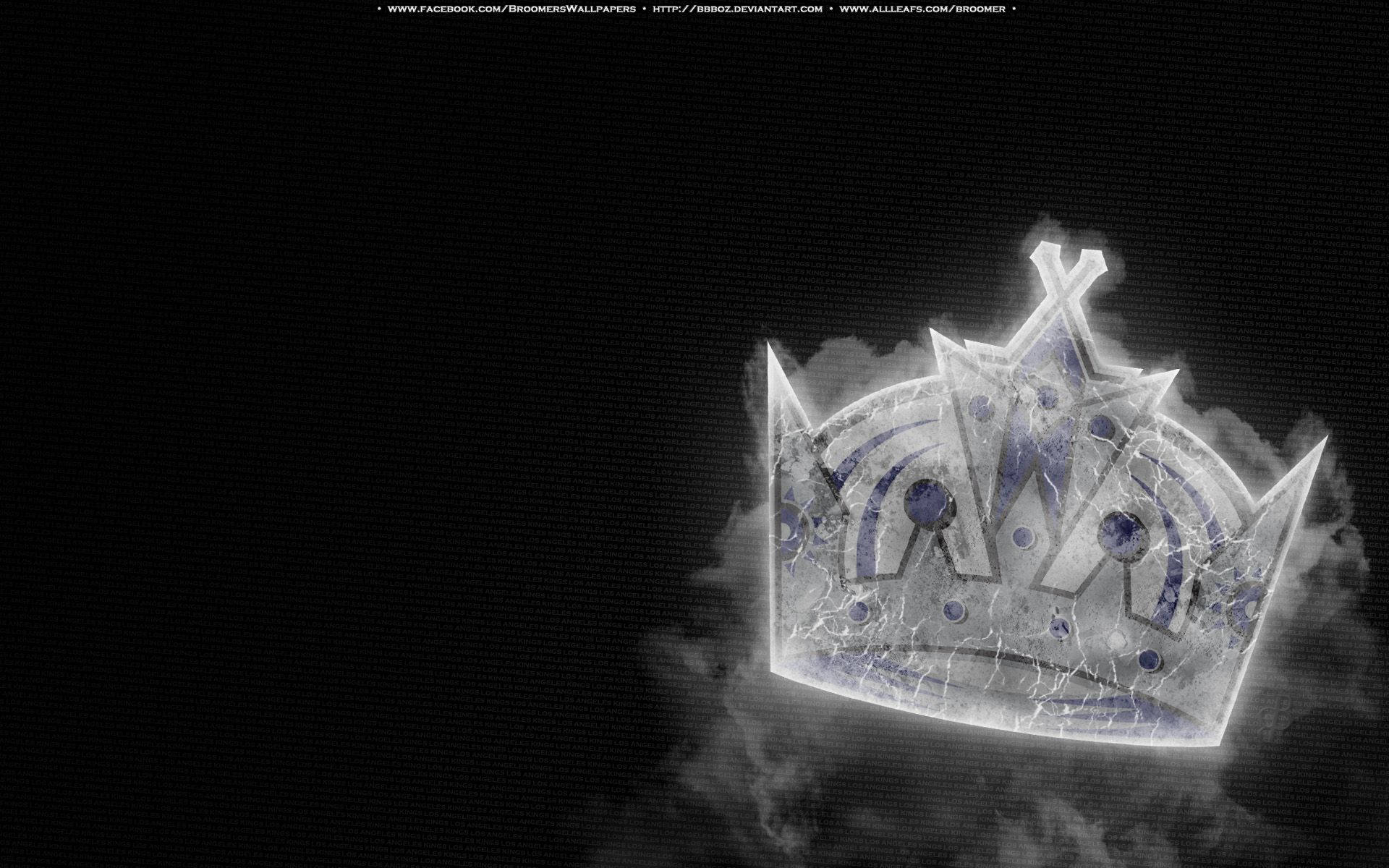 Smoky Black King Crown Background
