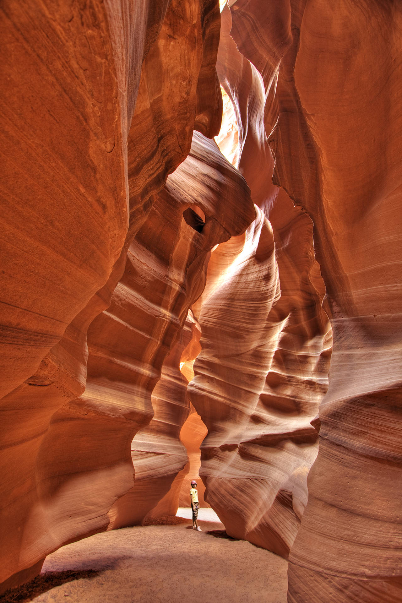 Smooth Tunnel Antelope Canyon Background