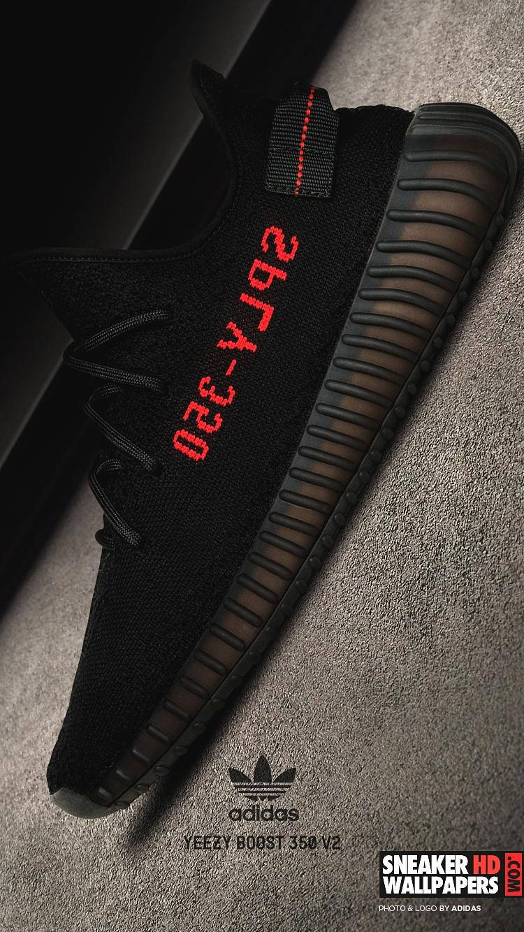Sneaker Yeezy Boost 350 Black And Red