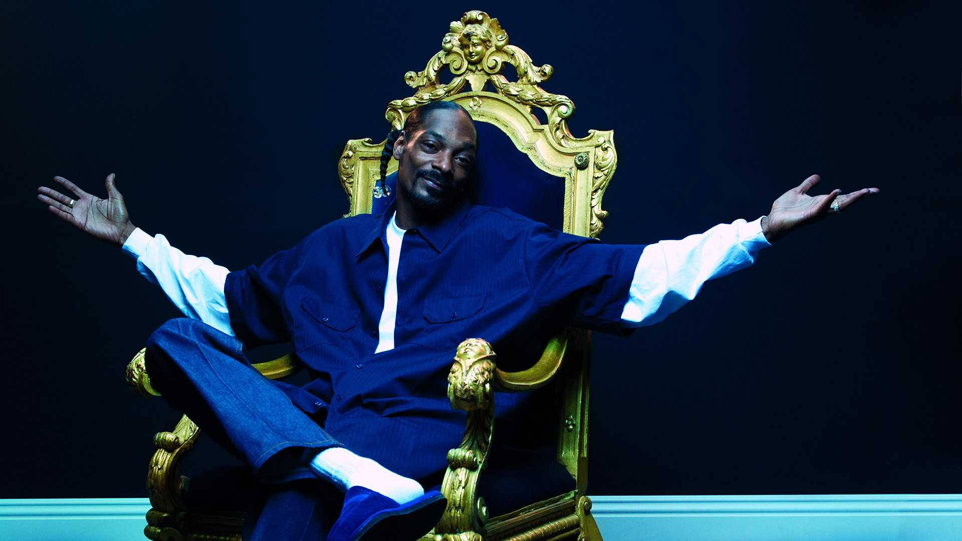 Snoop Dogg On A Throne Background