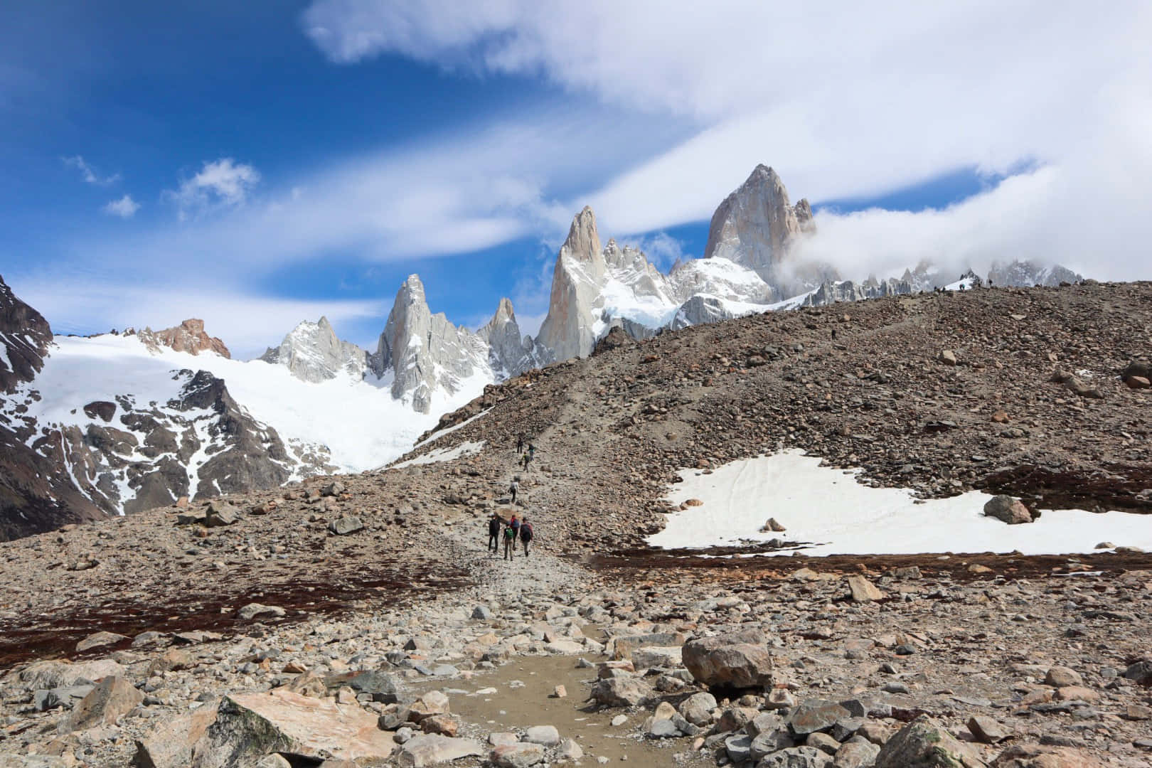 Snow Mountains Of El Chalten Background