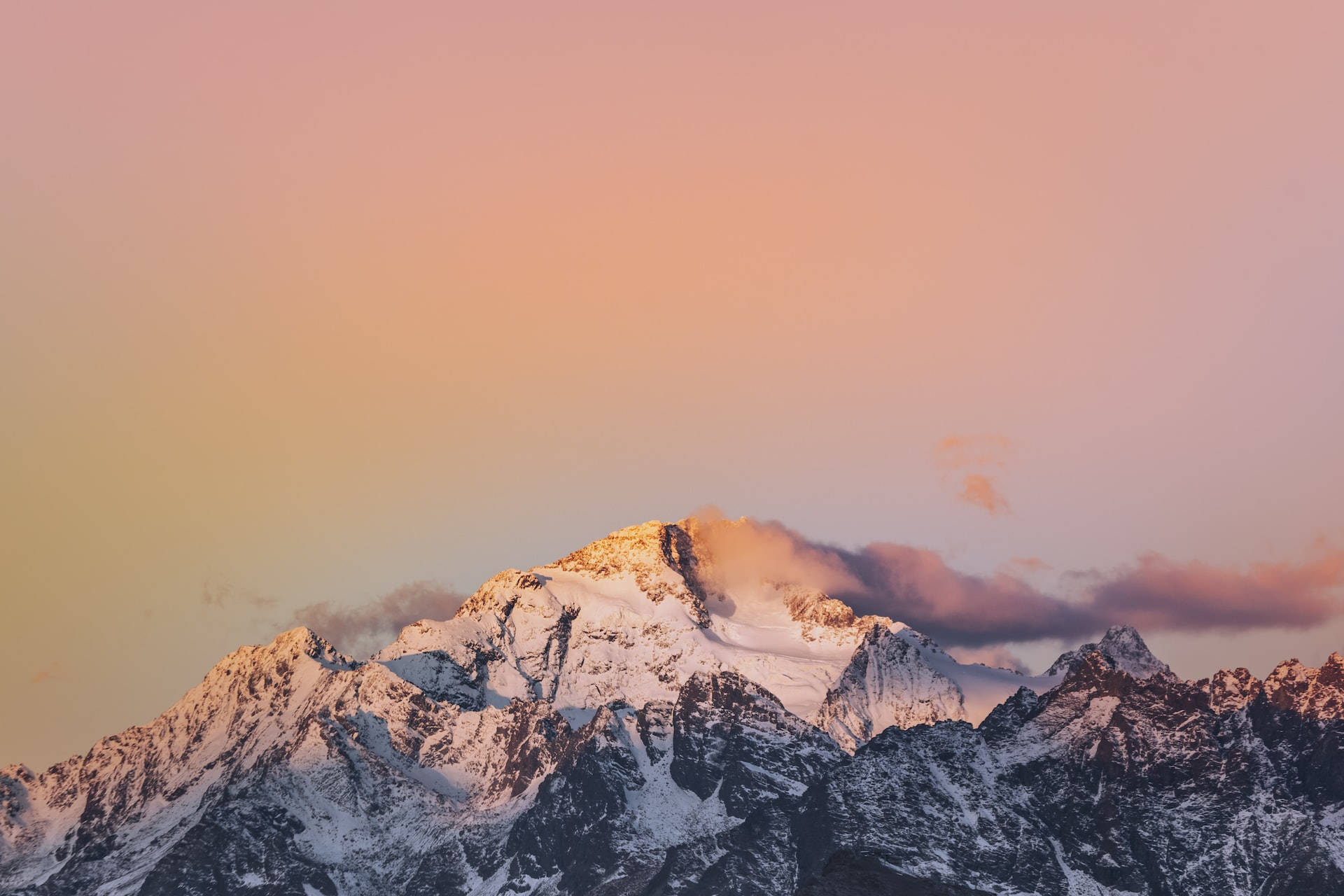 Snowcapped Himalayas Mountain Macbook Background