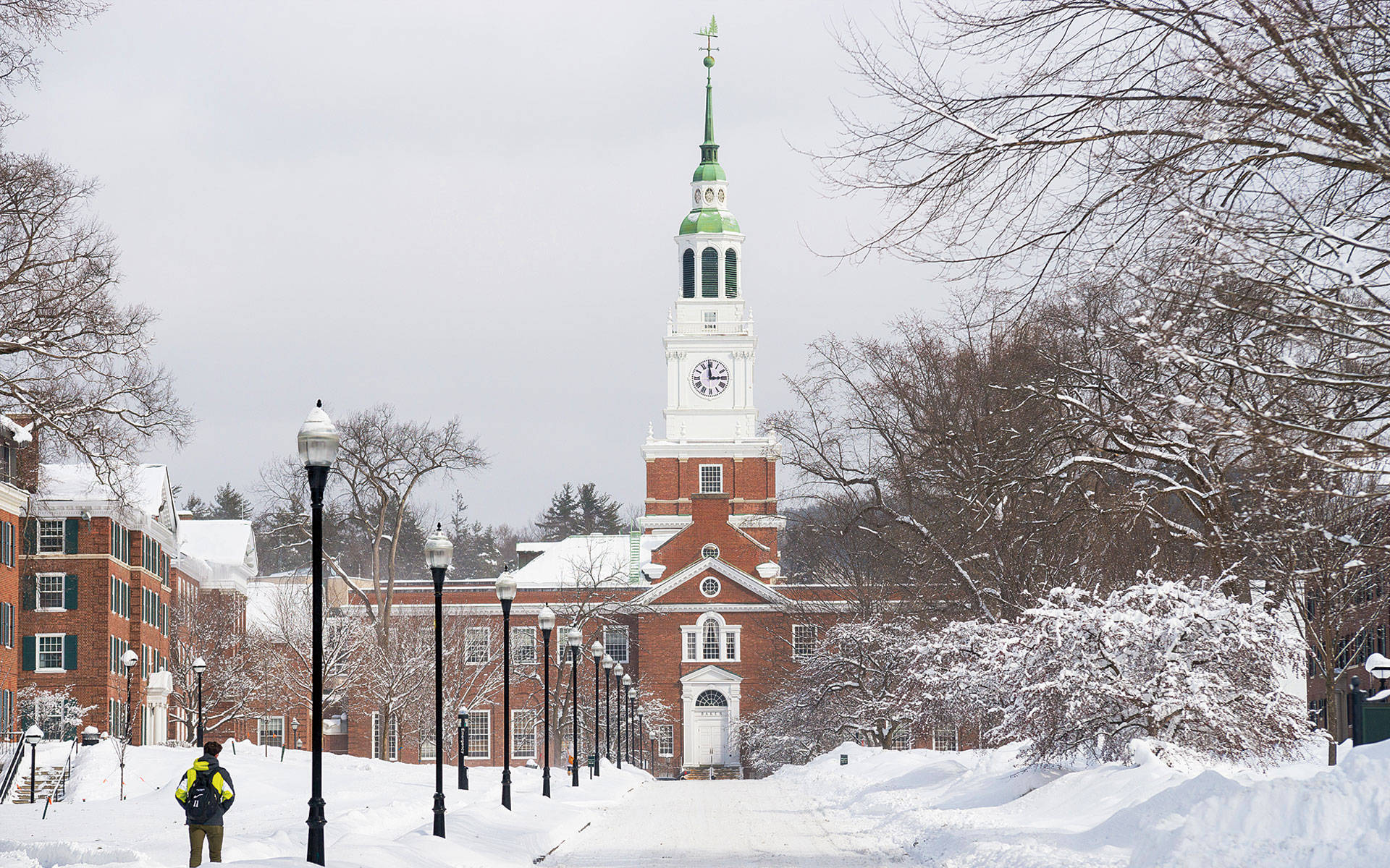 Snowing At Baker-berry Library Dartmouth College Background