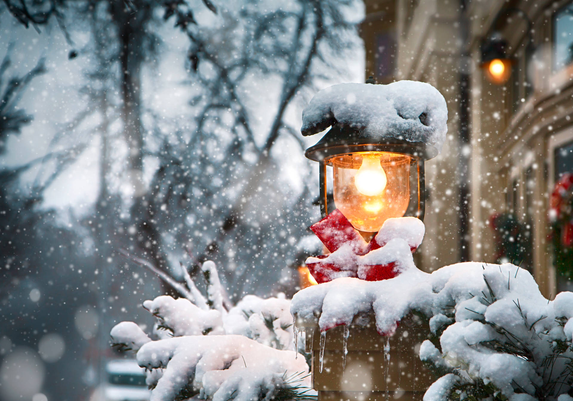 Snowy Christmas Lamp Background