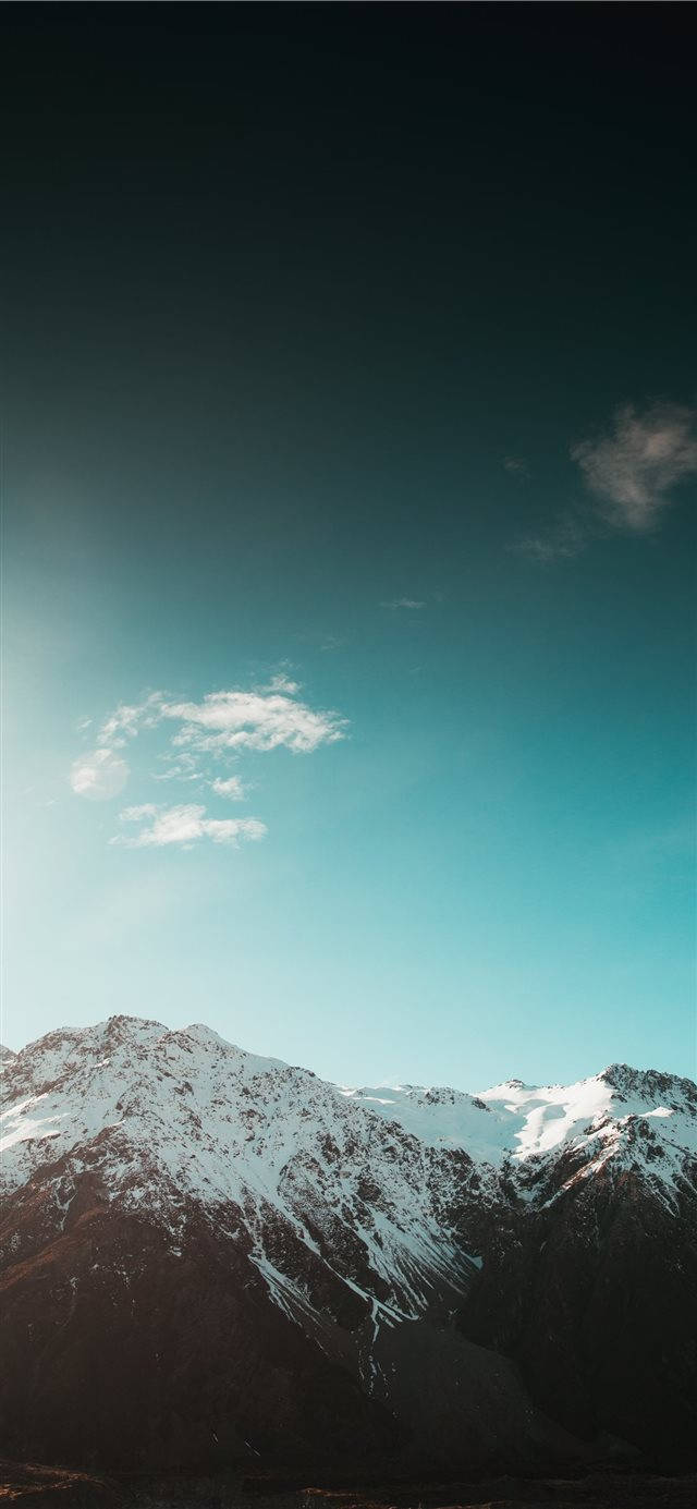Snowy Mountains Iphone Ios 10 Background