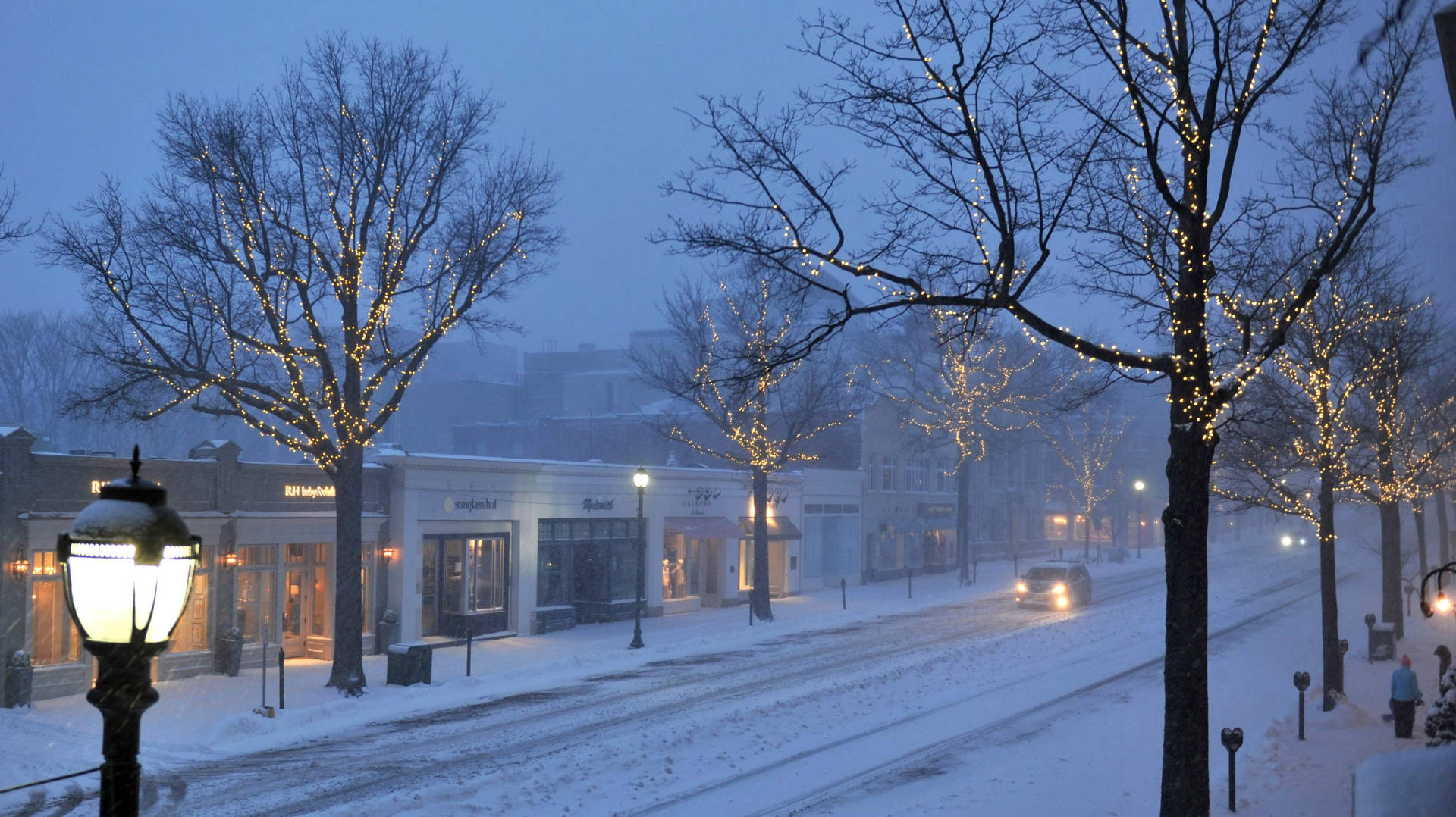 Snowy Roads Of Greenwich Ct Background