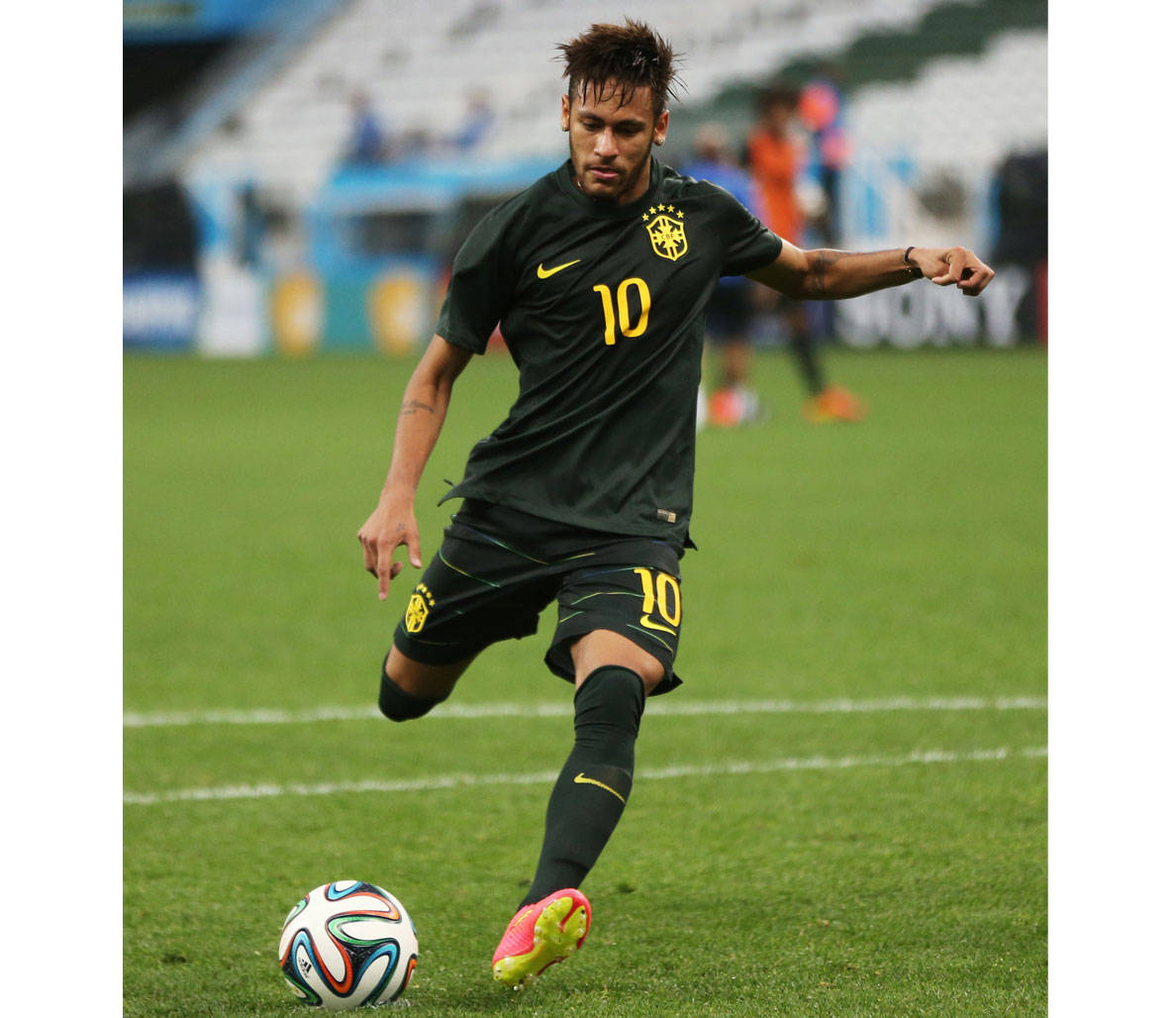 Soccer Players Neymar Kicking Background