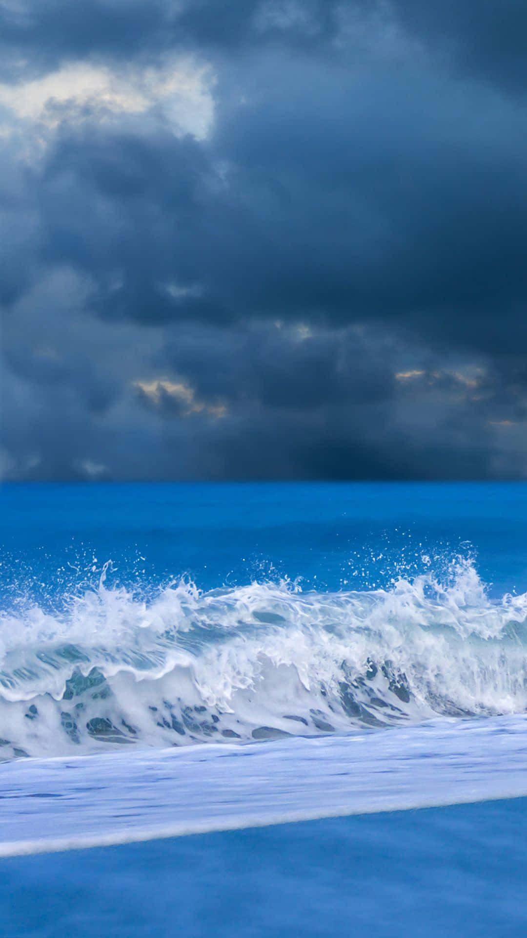 Soft Blue Ocean Wave Iphone Background