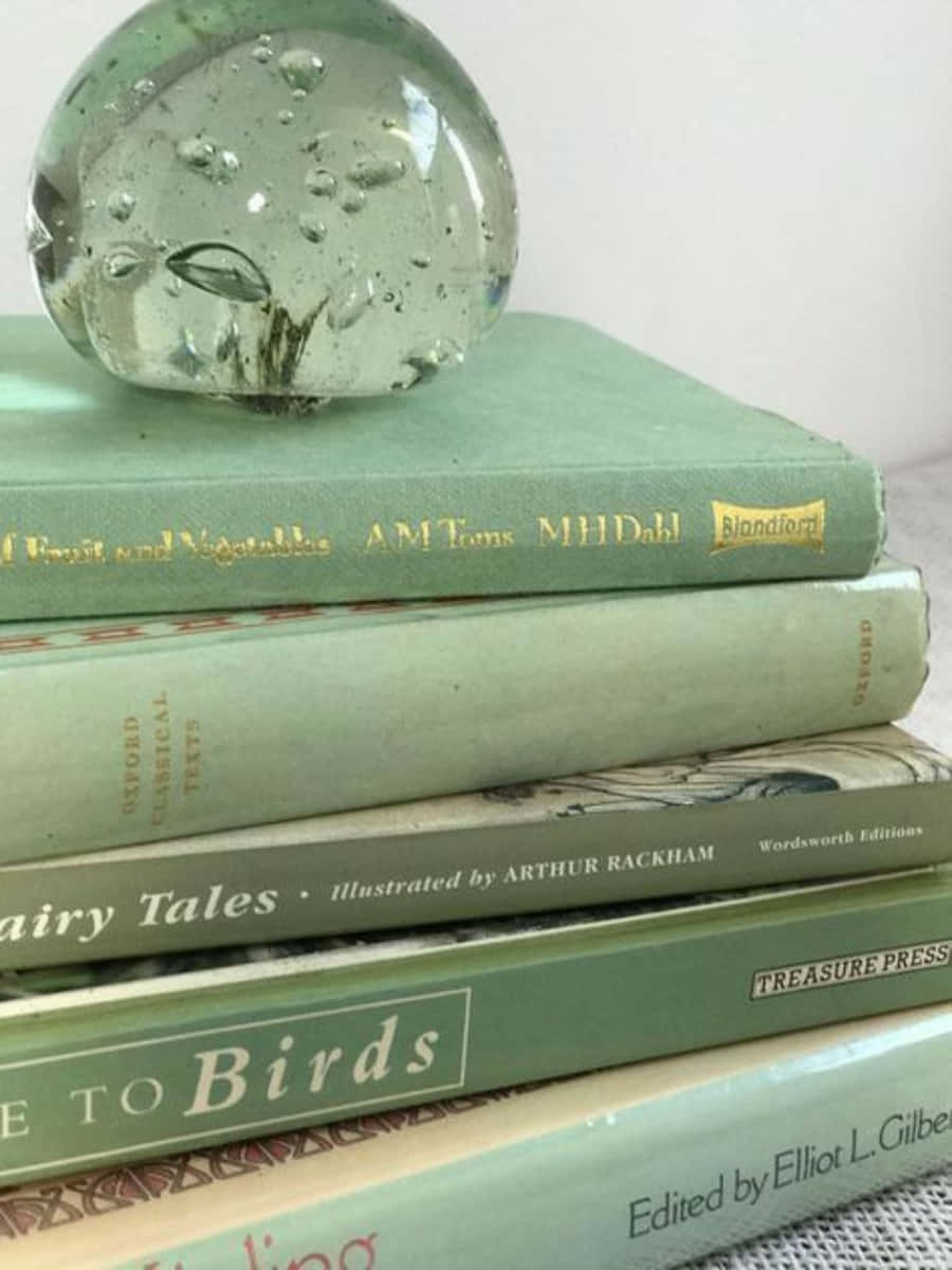 Soft Shades Of Pastel Mint Green Look Refreshing And Elegant Background