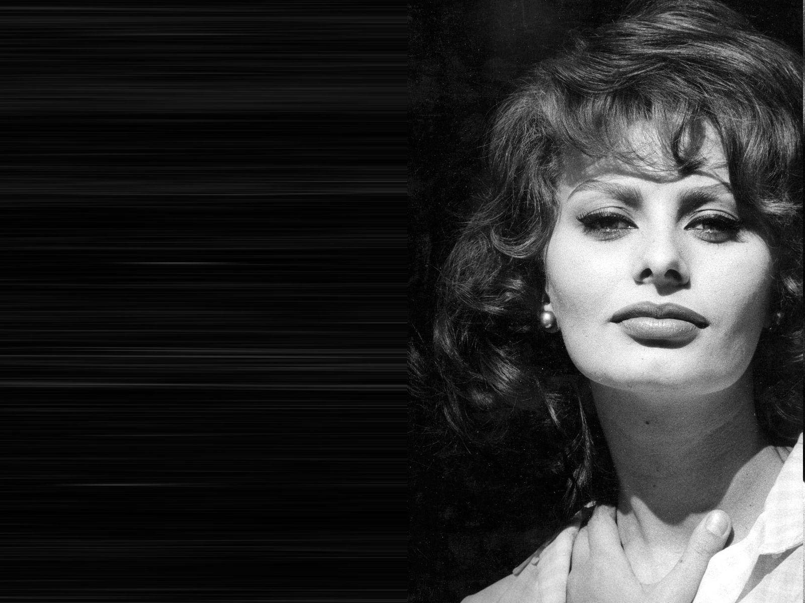 Sophia Loren Black And White Aesthetic Background