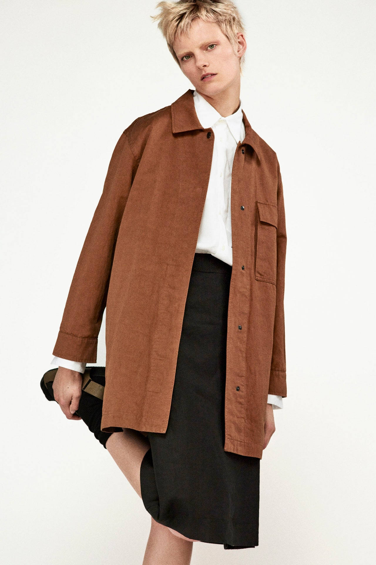 Sophisticated Style With Margaret Howell Brown Long Blazer Background