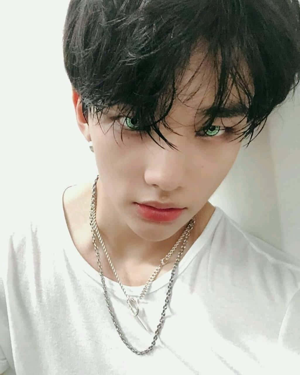 South Korean Rapper Hyunjin Green Contact Lenses Background