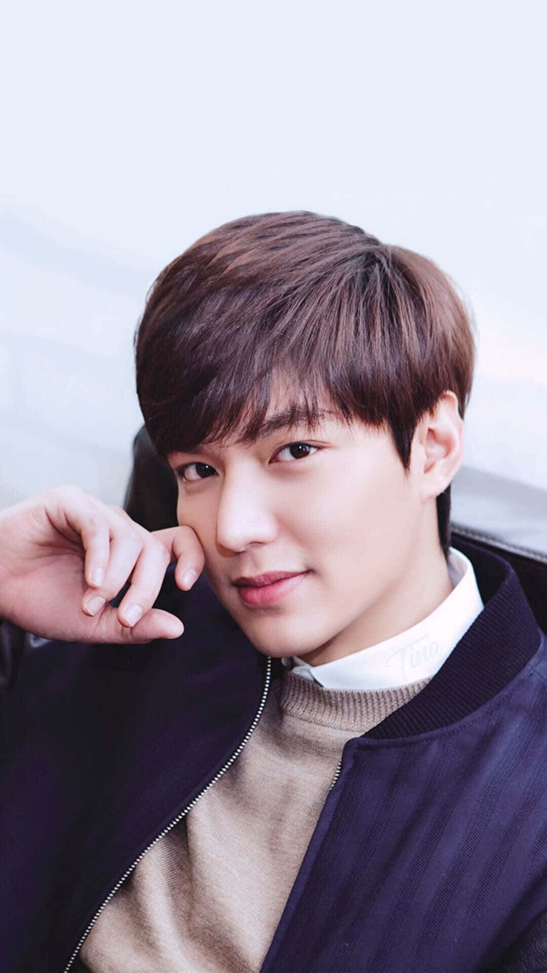 South Korean Star Lee Min Ho Majestically Posing For A Photoshoot Background