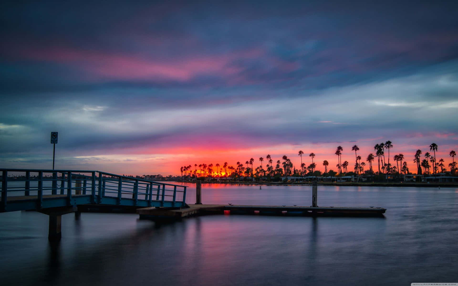 Southern California Skyline Reflected In The Pacific Ocean Background