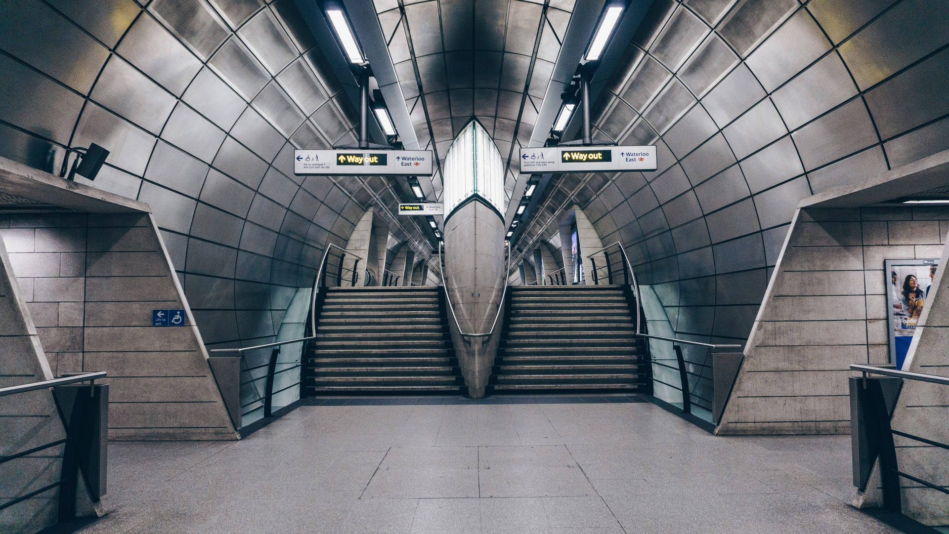 Southwark Station London Underground Background