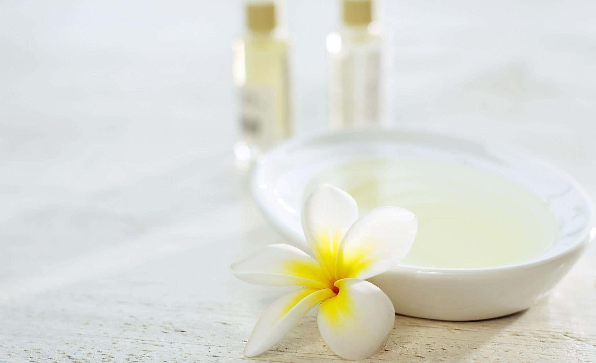 Spa Essentials Plumeria Flowerand Oils
