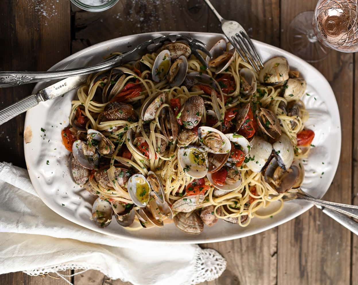 Spaghetti Alla Vongole On White Plate Background