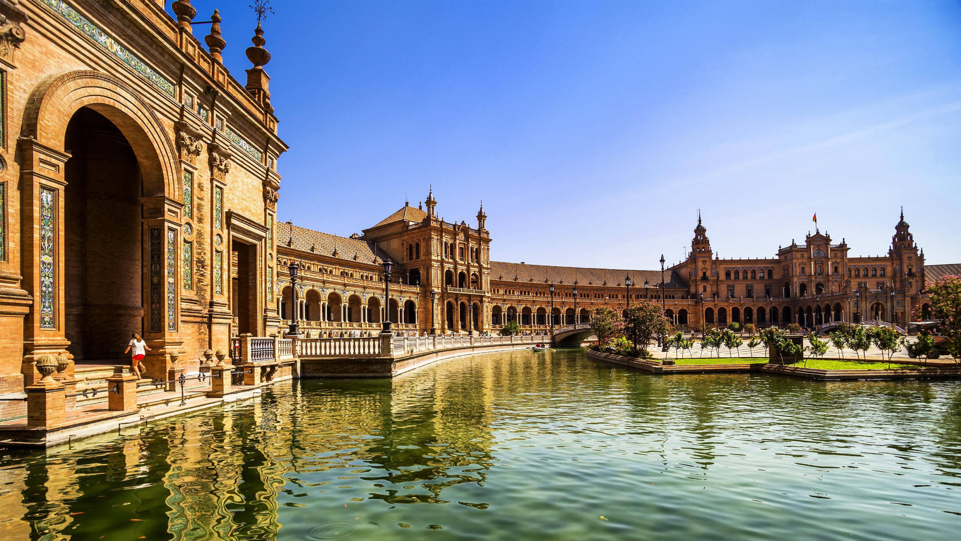 Spain Plaza De Espana Water