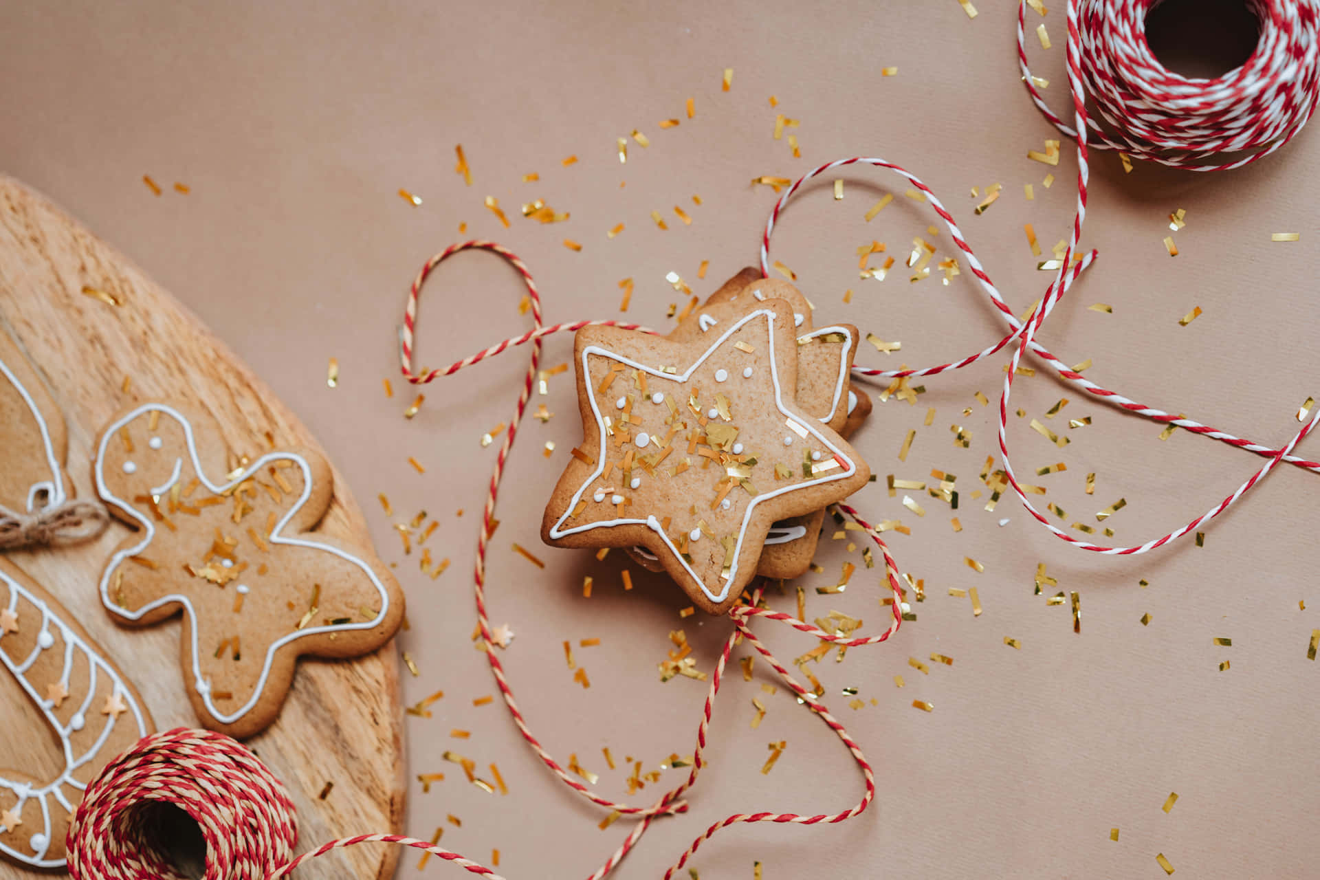 'sparkle And Shine In The Festive Season With A Christmas Star' Background