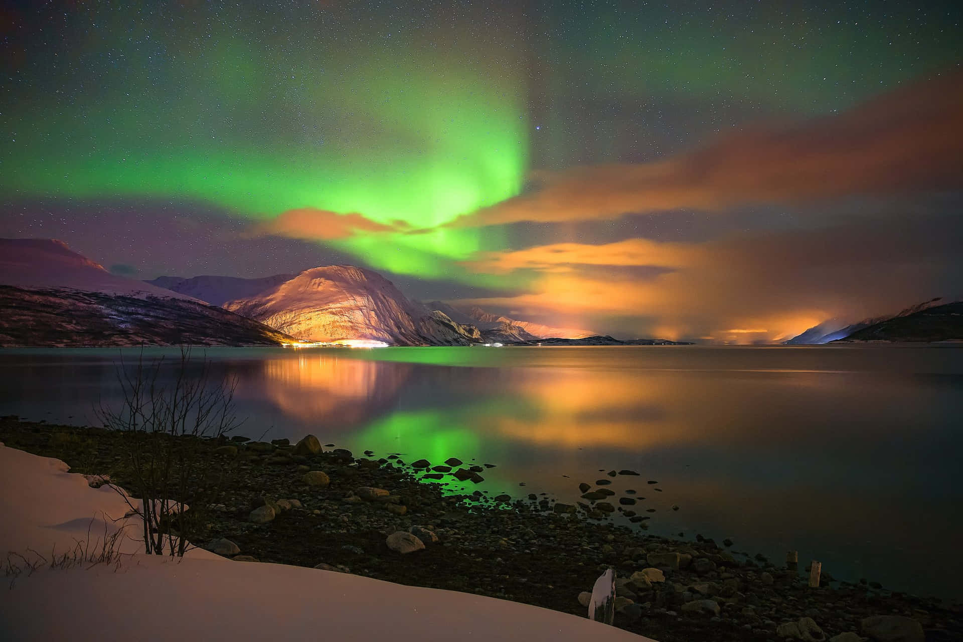 Spectacular Aurora Borealis Dancing In The Night Sky