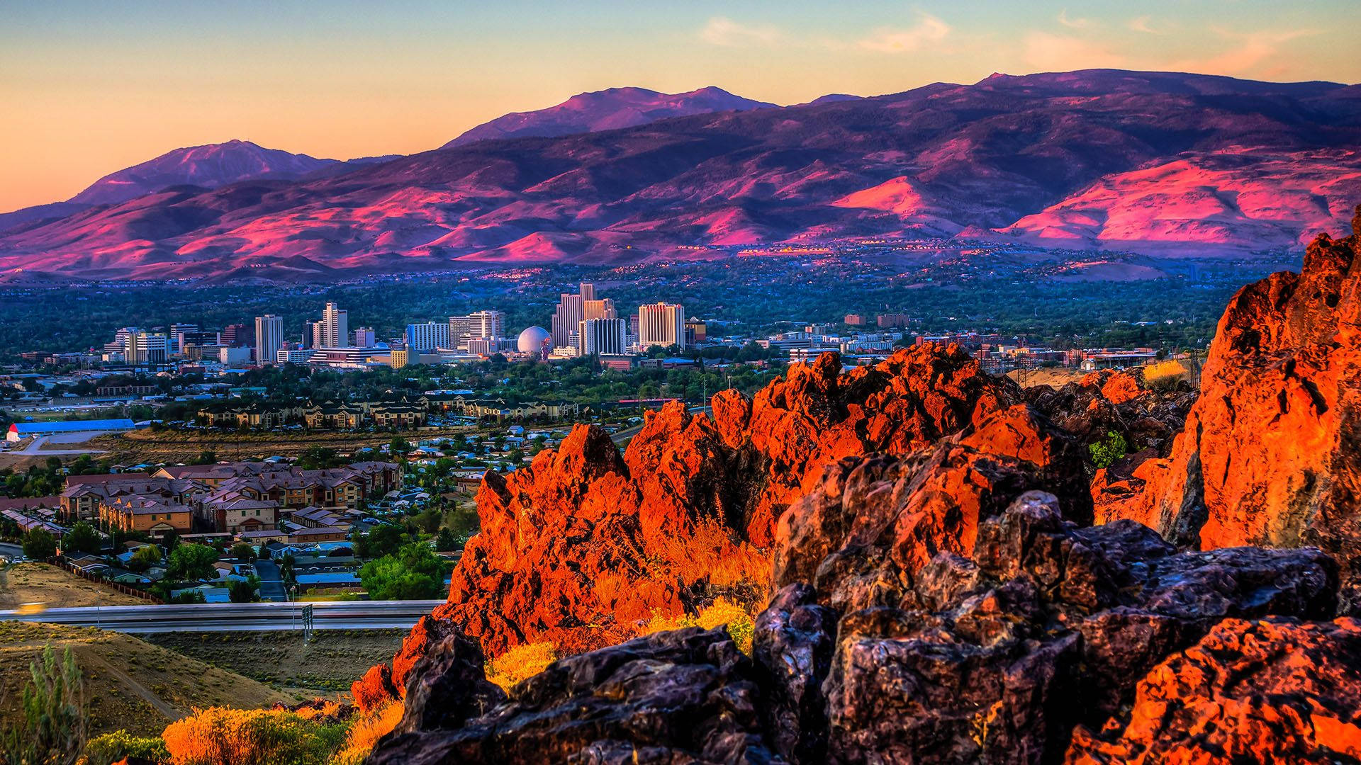 Spectacular Reno Landscape Background