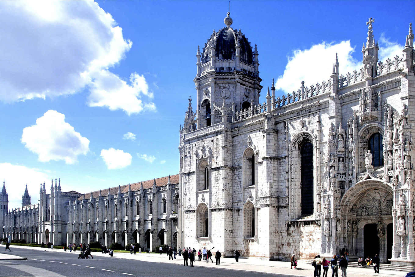 Spectacular View Of Mosteiro Dos Jeronimos Under The Radiant Sunlight. Background