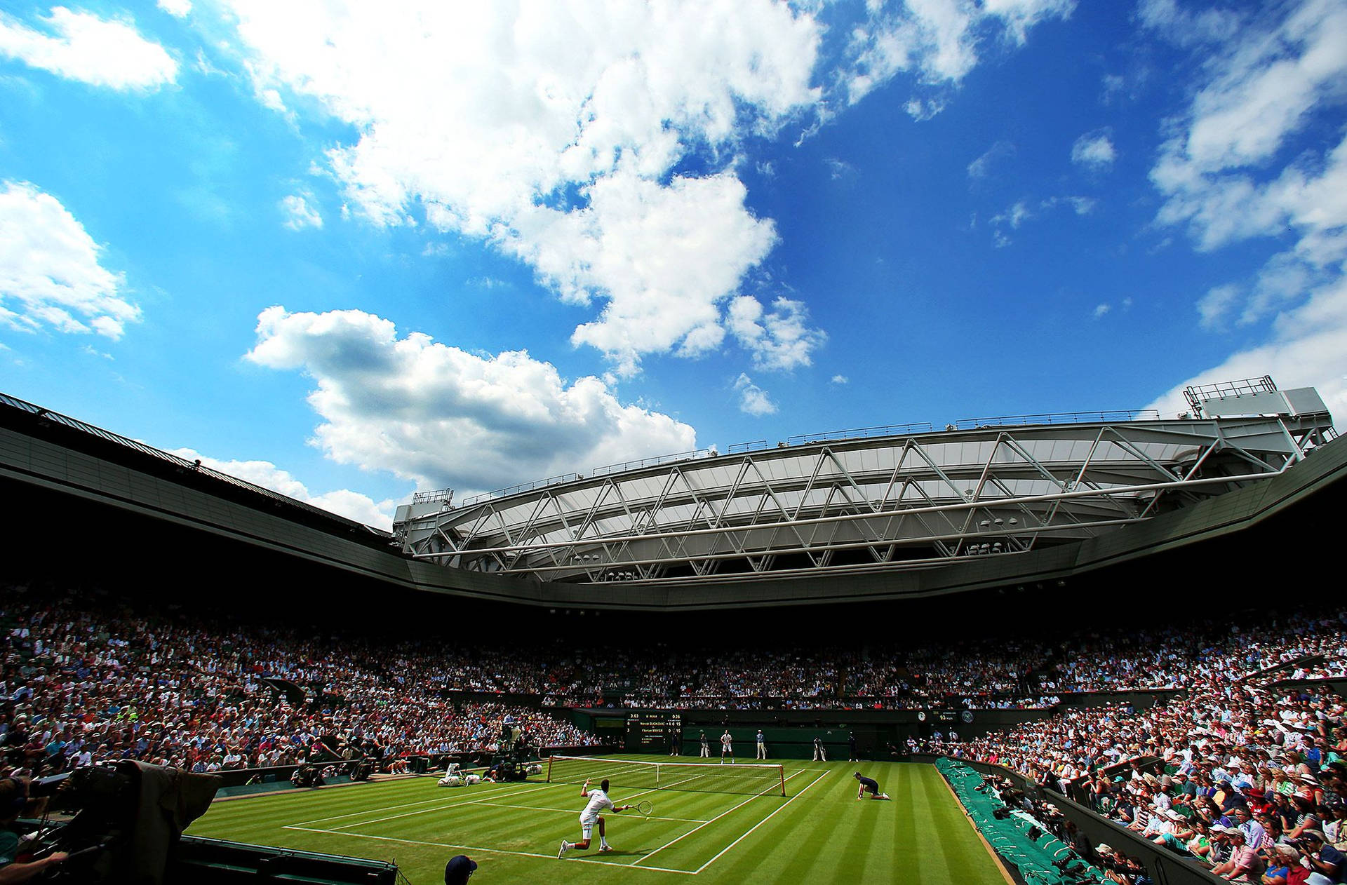 Spectacular Wimbledon Open Roof Stadium In Full Swing.
