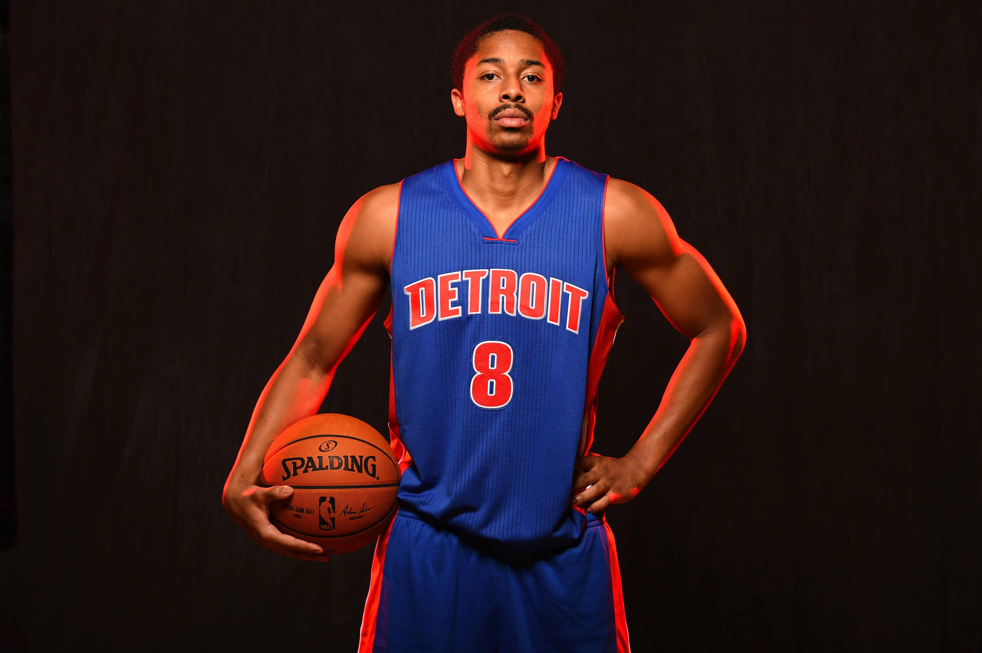 Spencer Dinwiddie Detroit Photoshoot Background