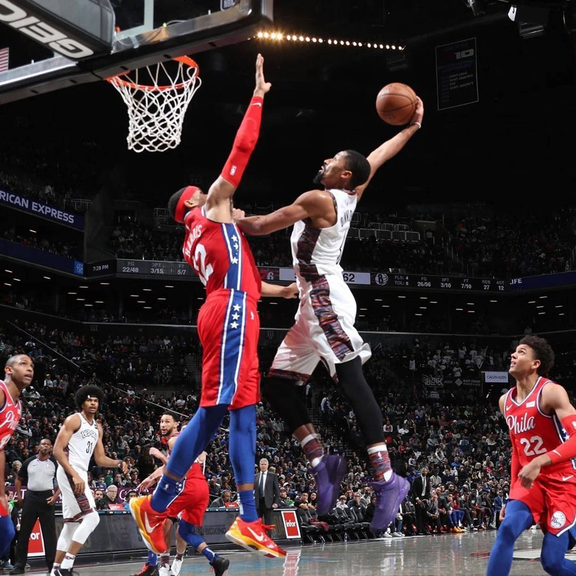 Spencer Dinwiddie Dunk Shot Background