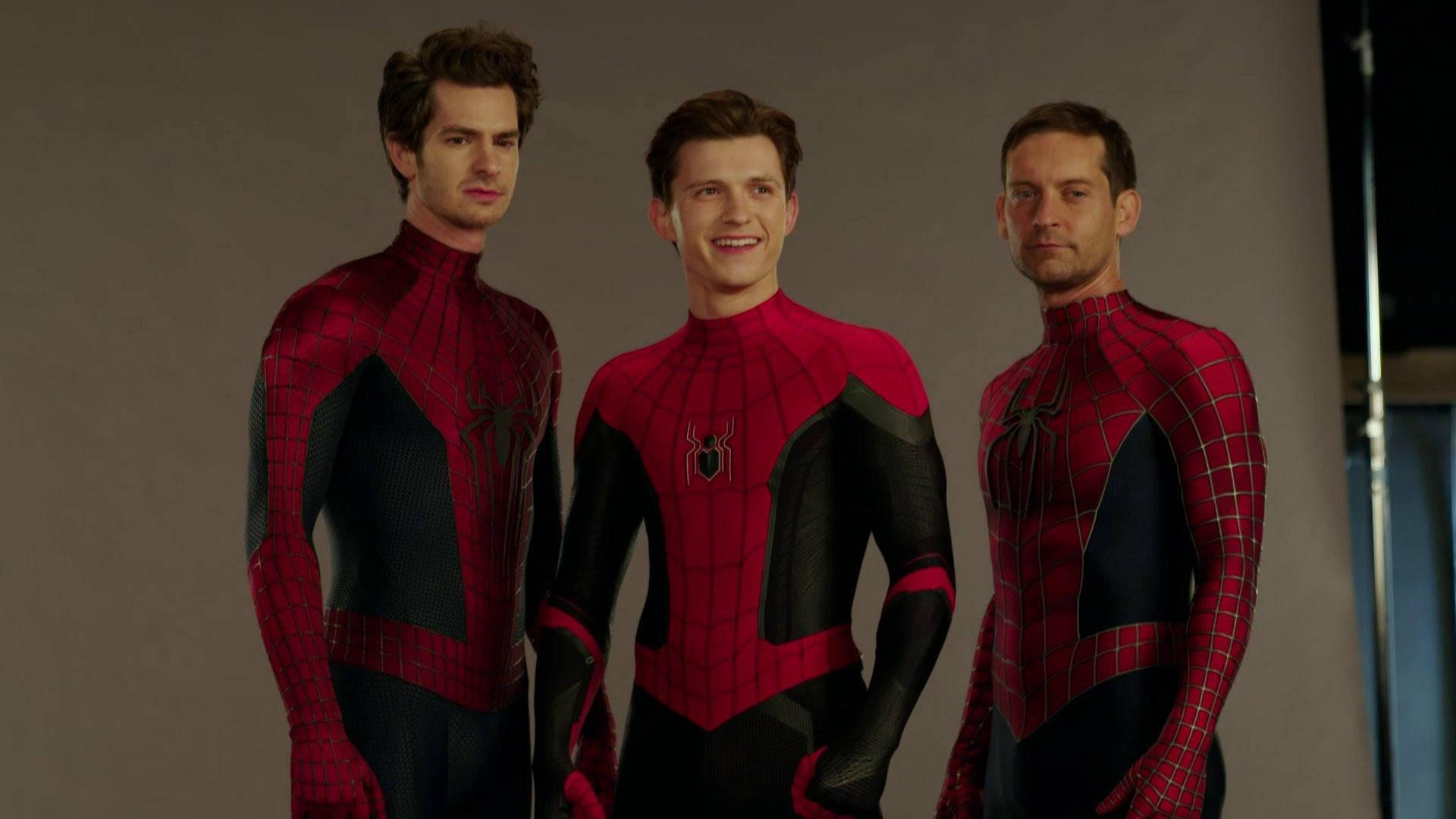 Spider Man Outfit Tobey, Tom And Andrew Background