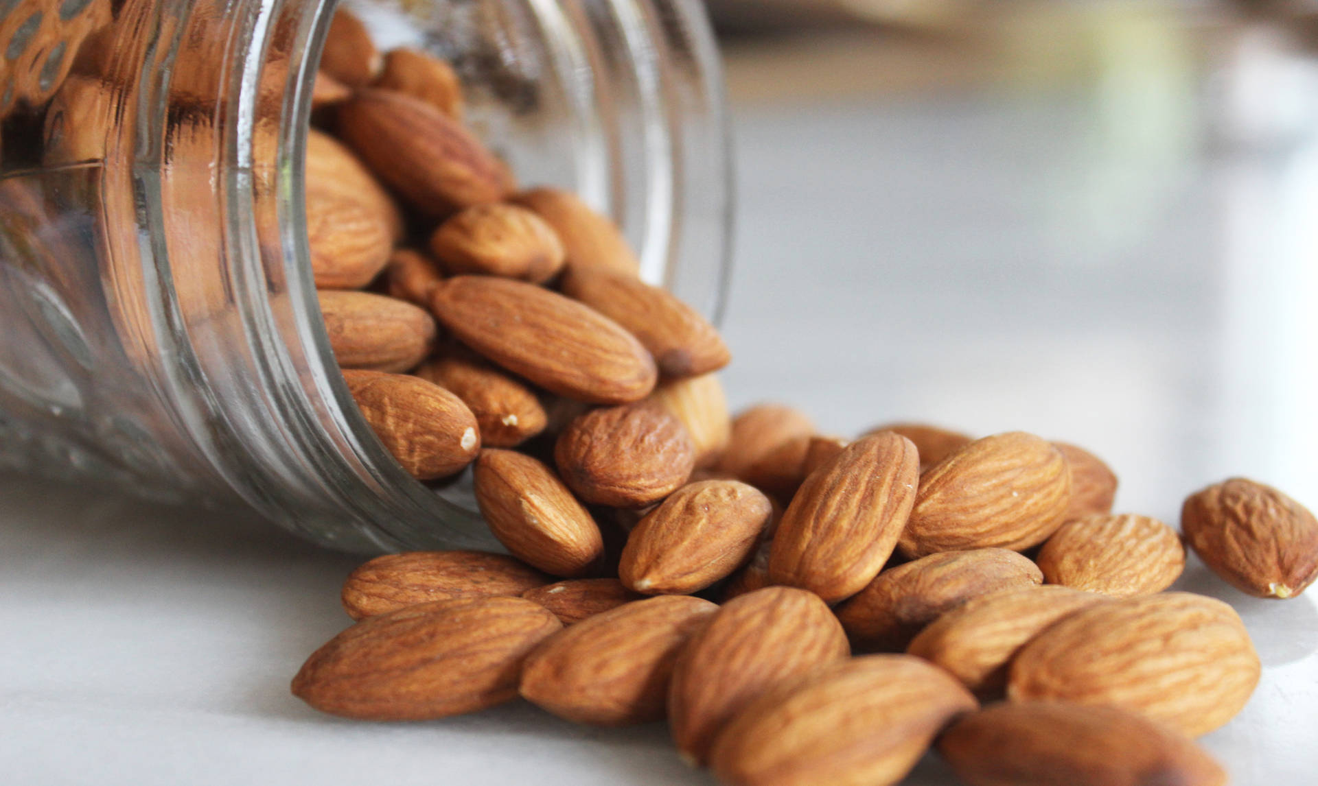 Splendid Organic Almond Nuts