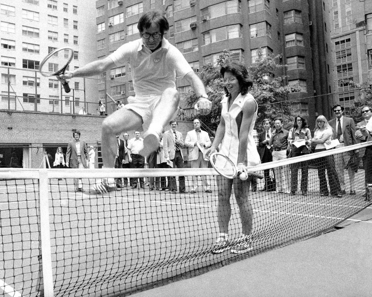 Sports Athletes Bobby Riggs And Billie Jean King Background